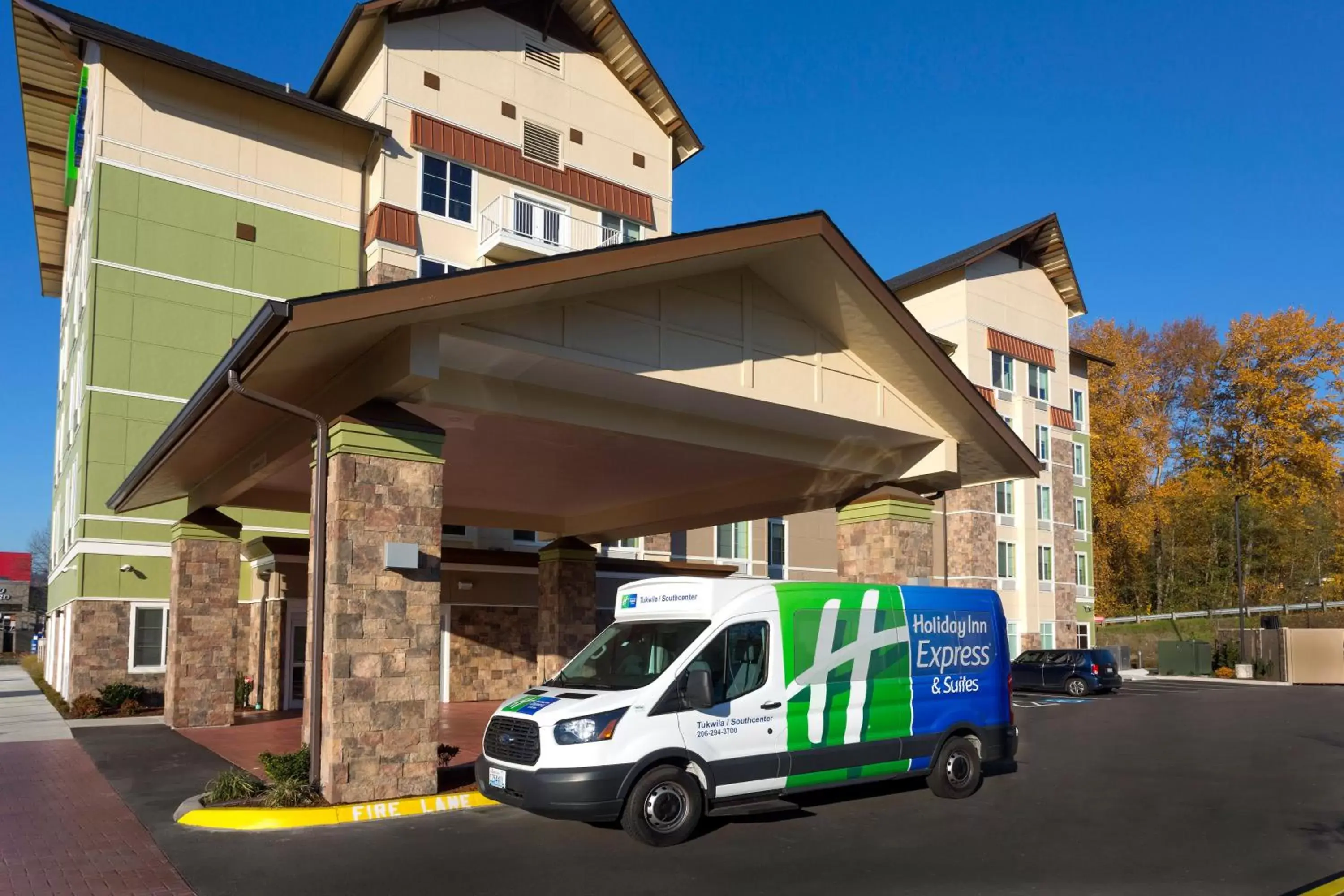 Property Building in Holiday Inn Express & Suites - Seattle South - Tukwila, an IHG Hotel