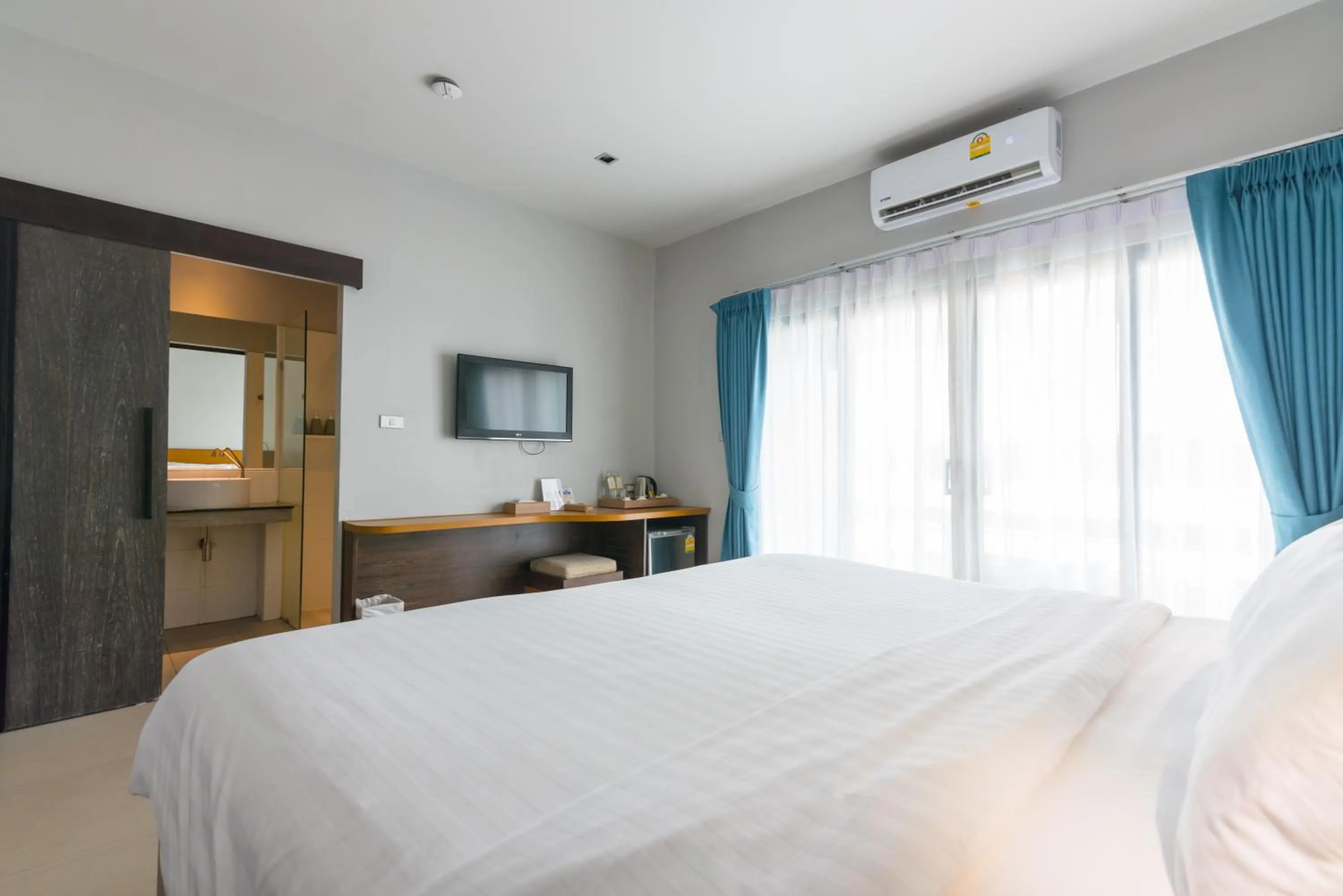 Bedroom, Bed in Naina Resort & Spa - SHA Extra Plus