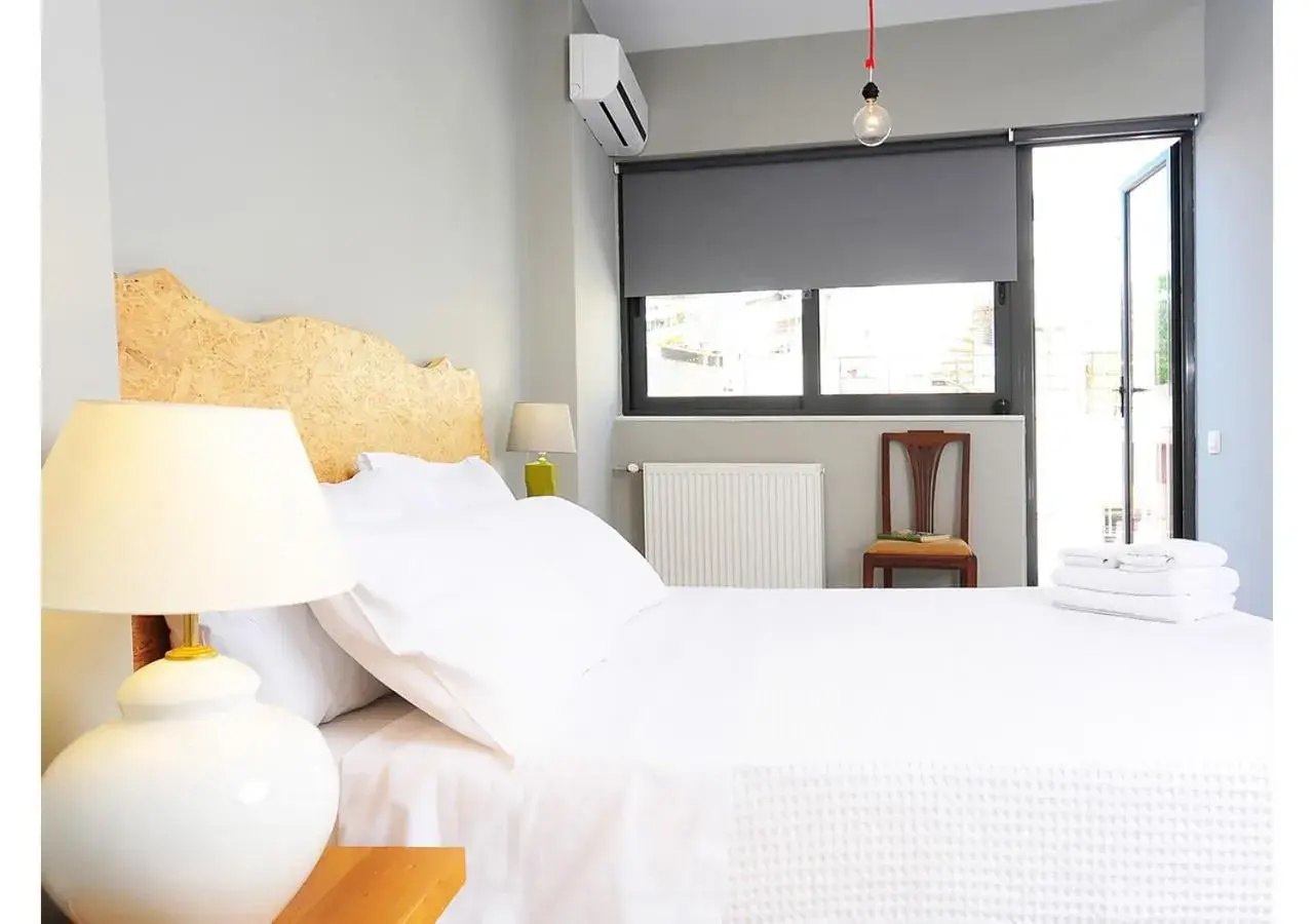 Balcony/Terrace, Bed in Live in Athens, PSYRRI Central Apartments Balcony/Terrace, Bed in Live in Athens, PSYRRI Central Apartments