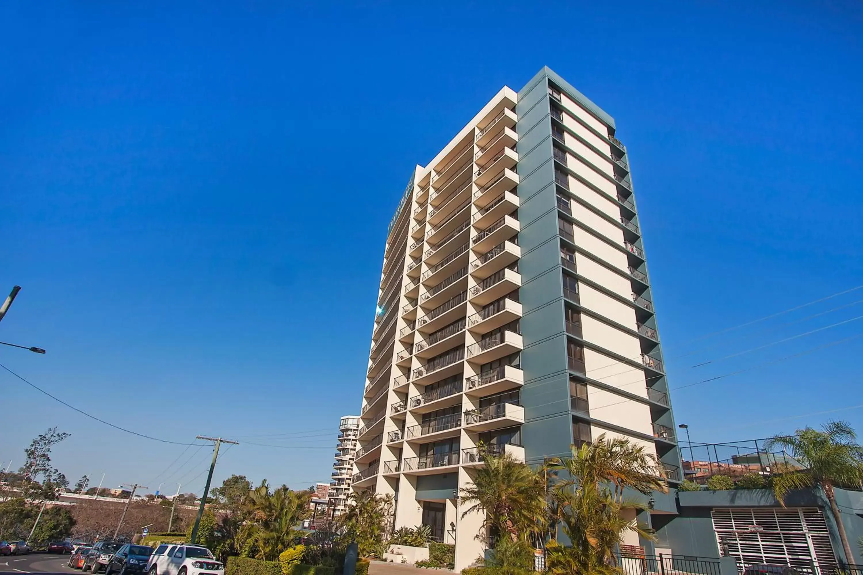 Property building in River Plaza Apartments Brisbane Southbank Property building in River Plaza Apartments Brisbane Southbank