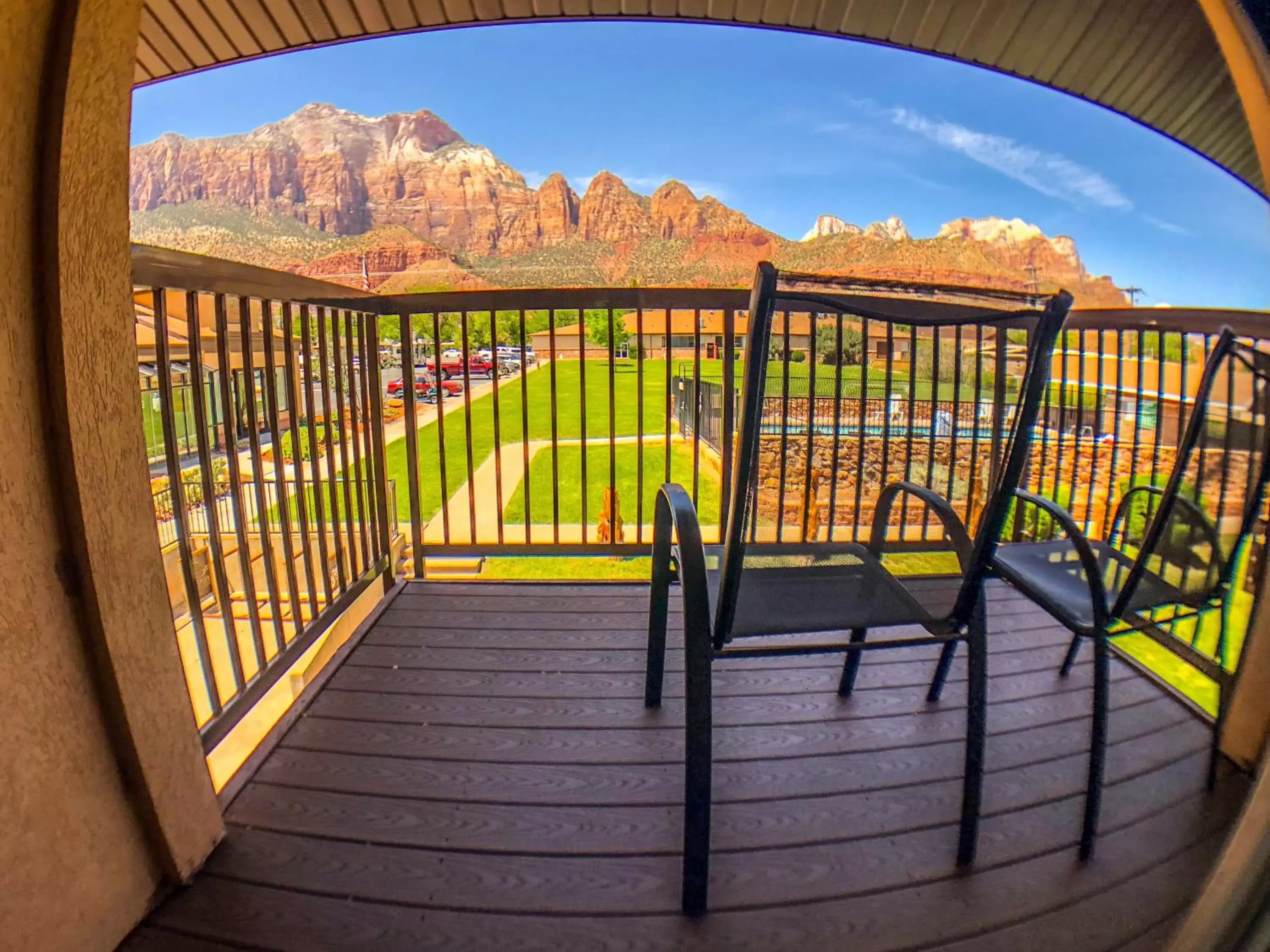 Balcony/Terrace in Bumbleberry Inn