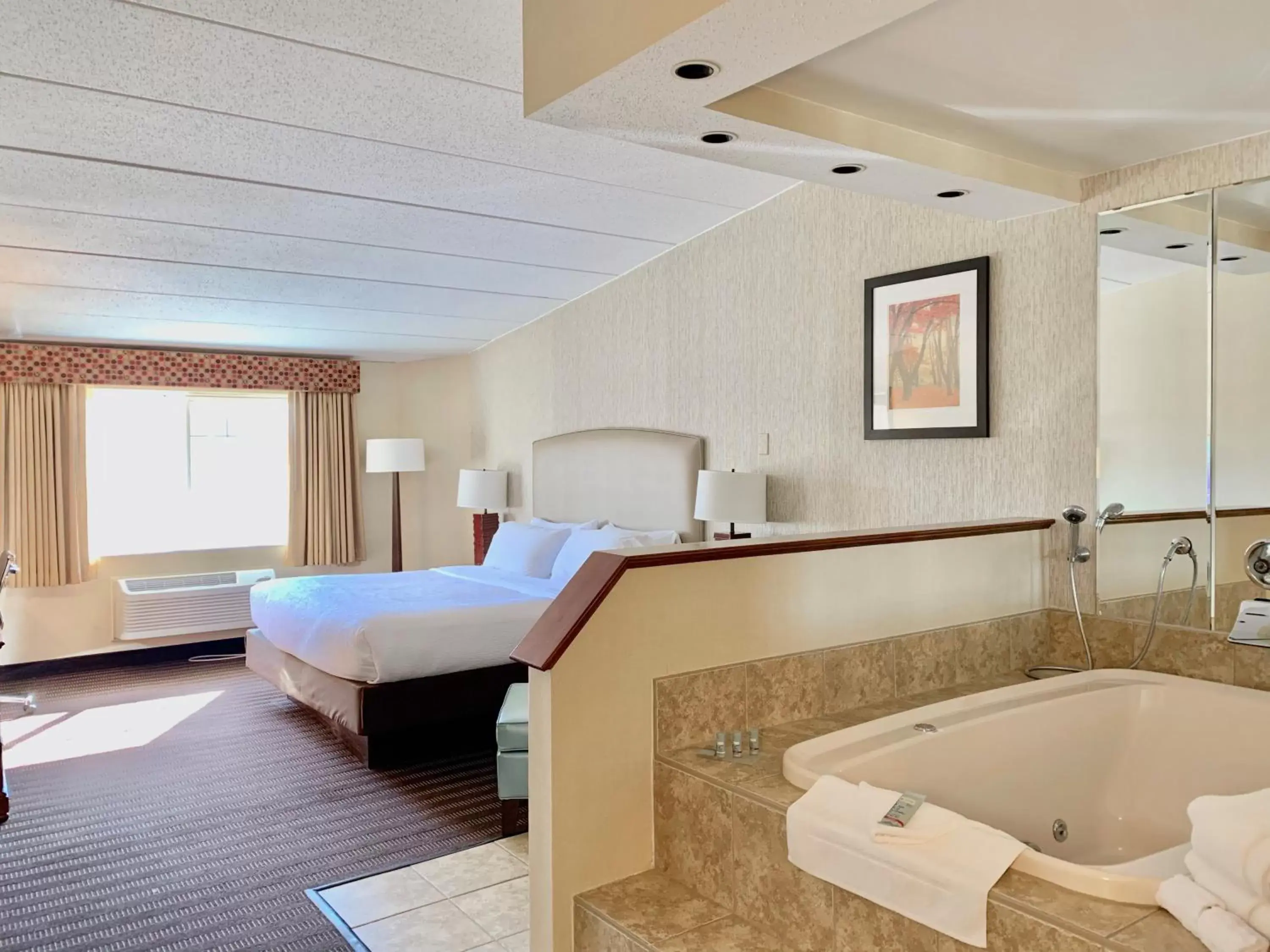 Bedroom, Bathroom in Best Western Springfield Hotel