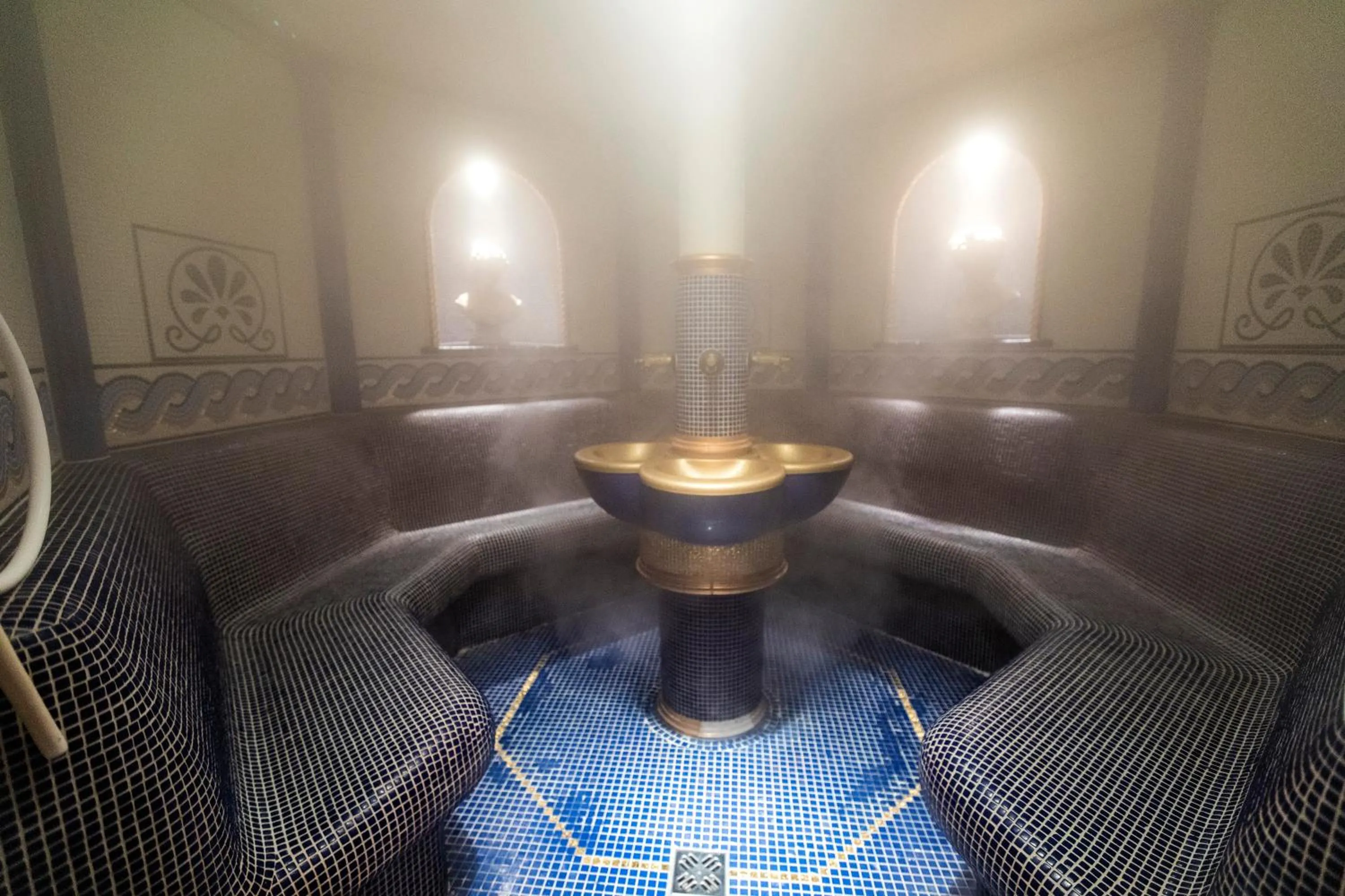 Steam room in Hotel Lagorai Resort & Spa