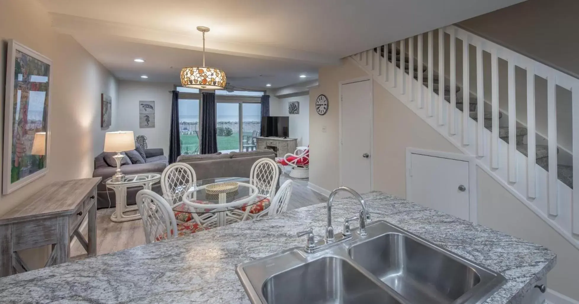 Kitchen/Kitchenette in Villas by the Sea Resort & Conference Center