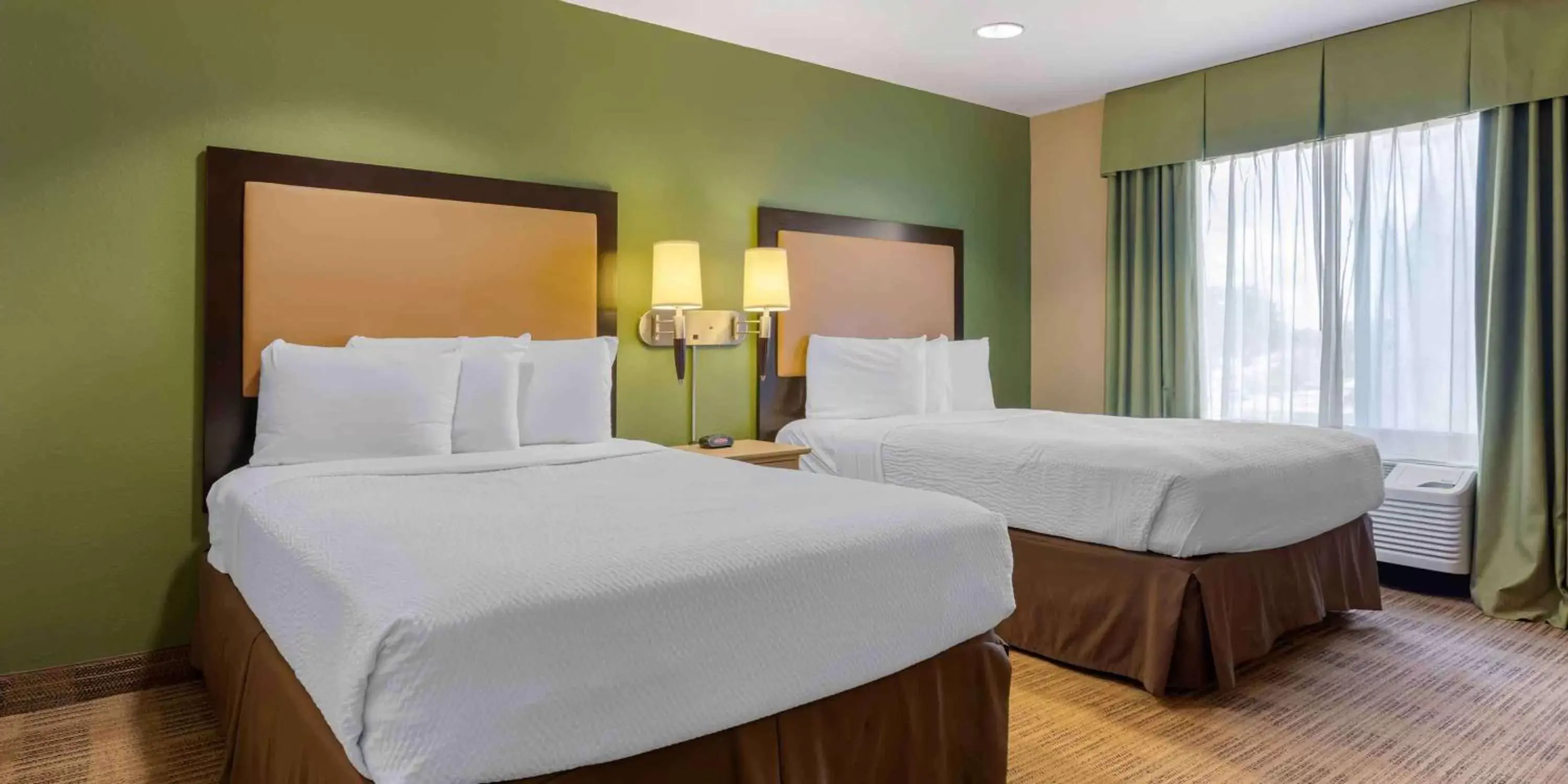 Bedroom, Bed in Extended Stay America Suites - Orlando - Orlando Theme Parks - Vineland Rd