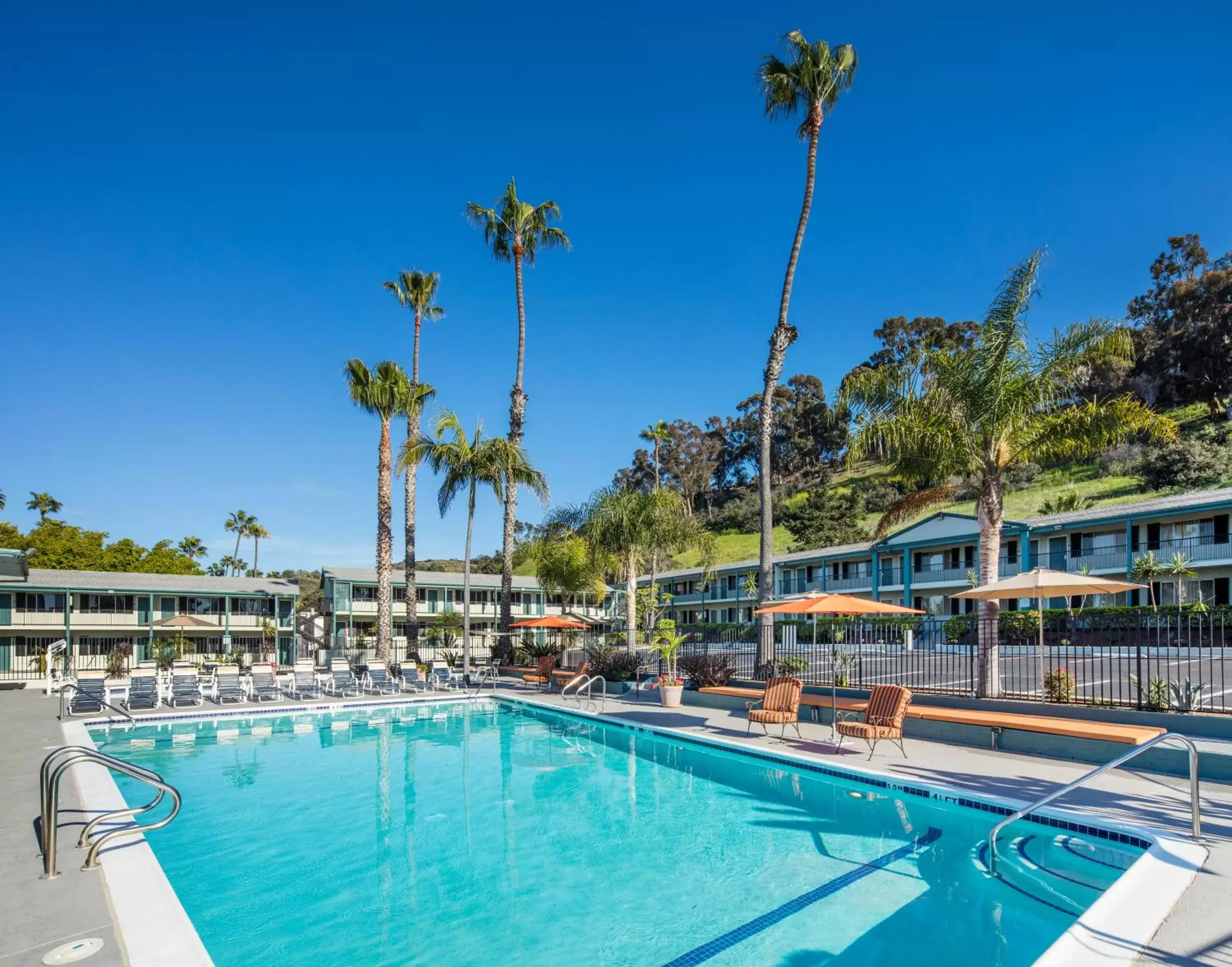 Swimming Pool in The Atwood Hotel San Diego - SeaWorld/Zoo