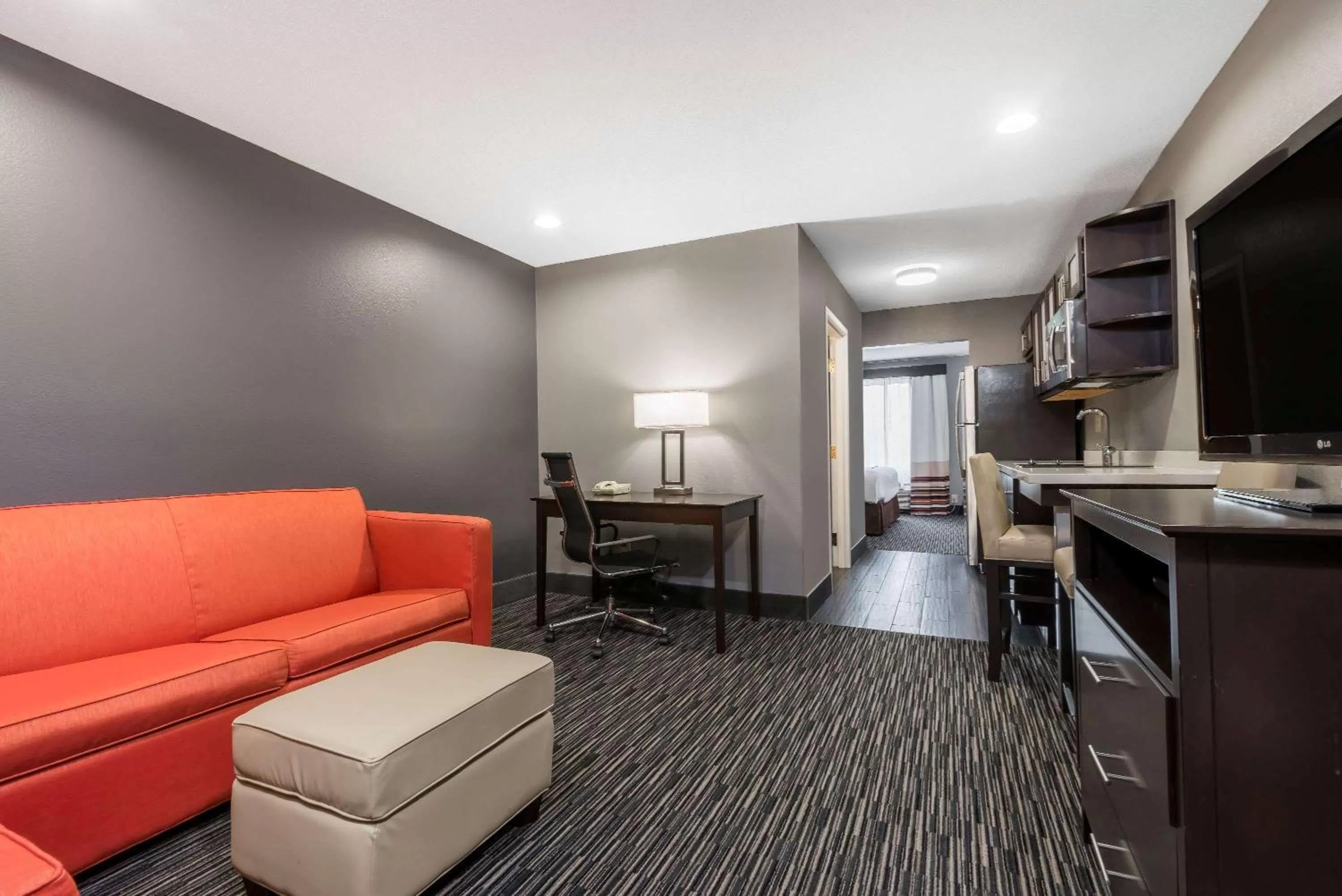 Photo of the whole room in Hawthorn Extended Stay by Wyndham Columbus West