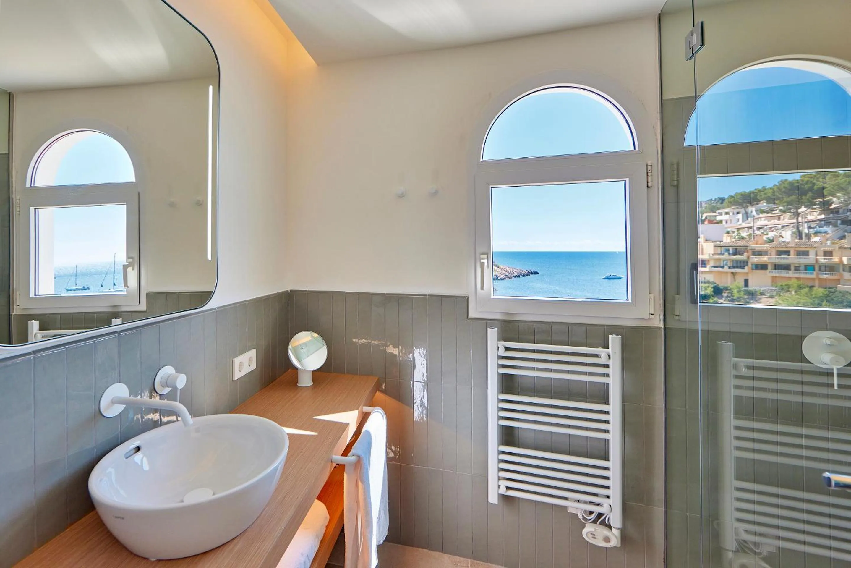 Bathroom in Universal Hotel Aquamarin