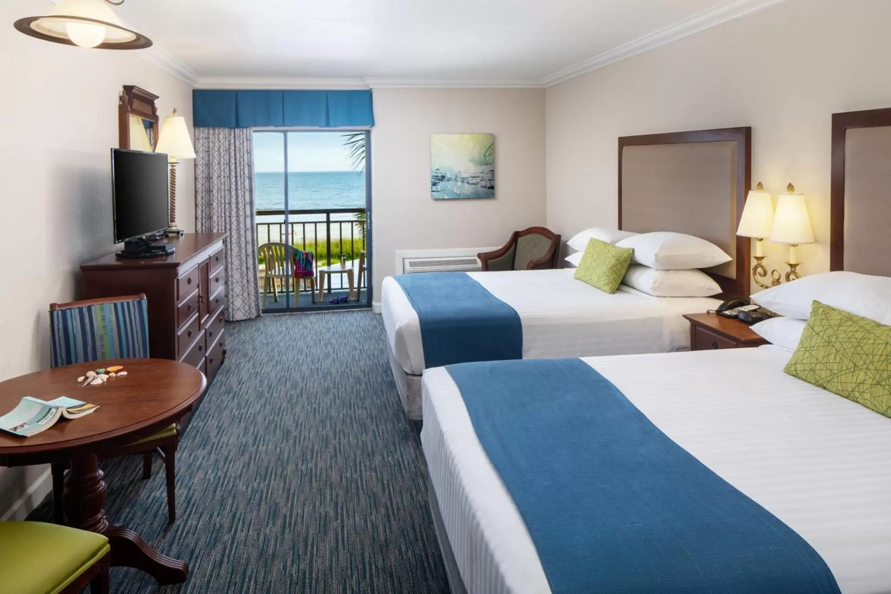 Bedroom in Holiday Inn At the Pavilion - Independent