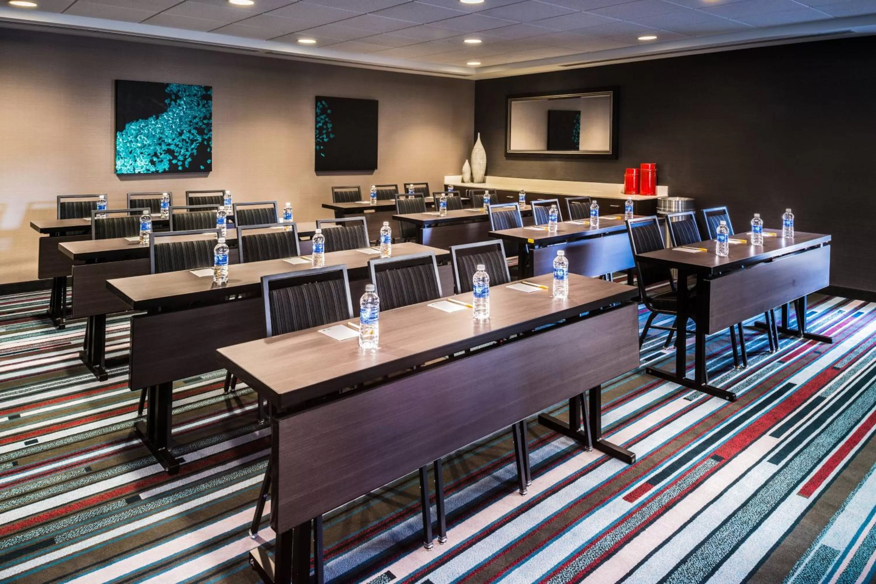 Meeting/conference room in Courtyard by Marriott Wilmington Downtown/Historic District
