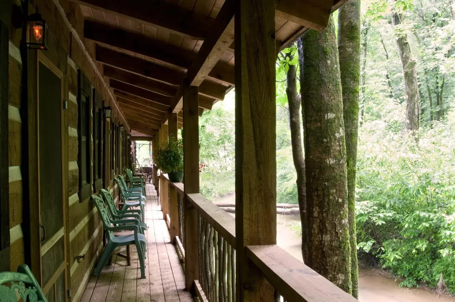 Balcony/Terrace in Creekwalk Inn Bed and Breakfast with Cabins