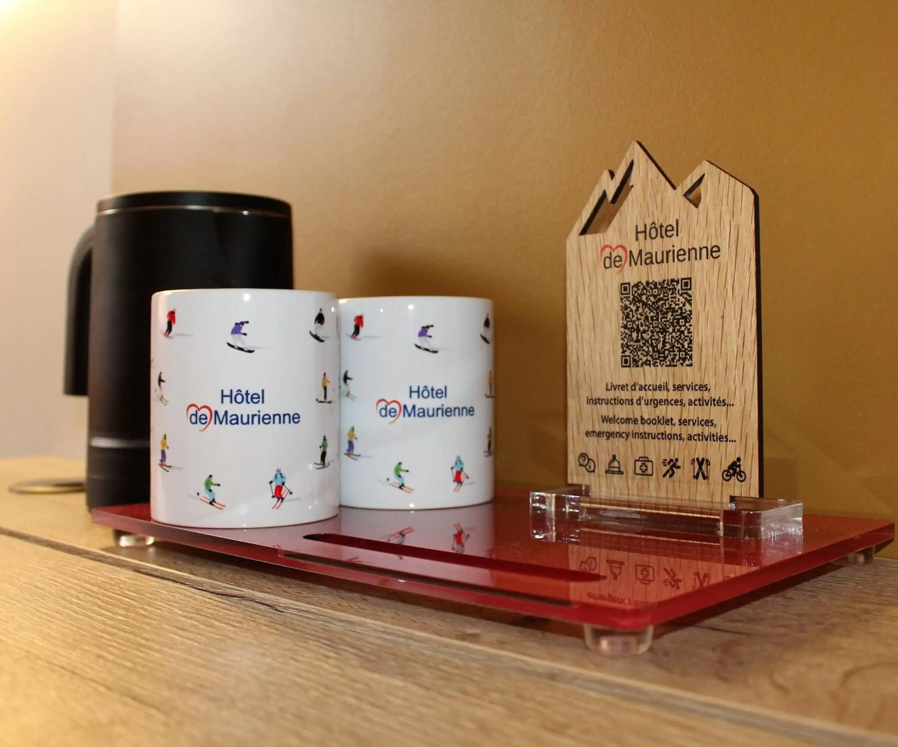 Coffee/tea facilities in Best Western Hotel Coeur de Maurienne