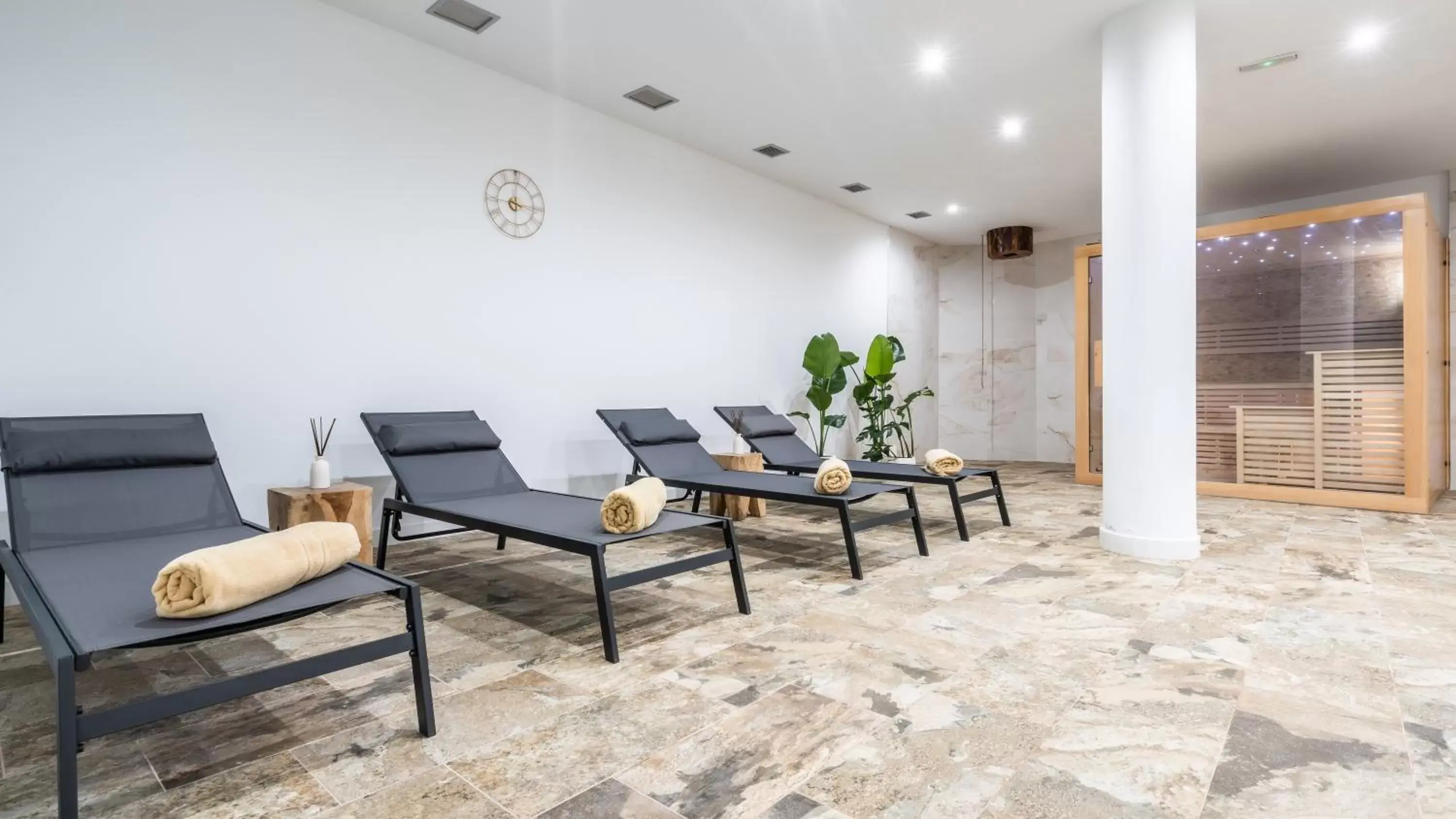 Spa and wellness centre/facilities in Hotel Ecolife Tenerife Spa and wellness centre/facilities in Hotel Ecolife Tenerife