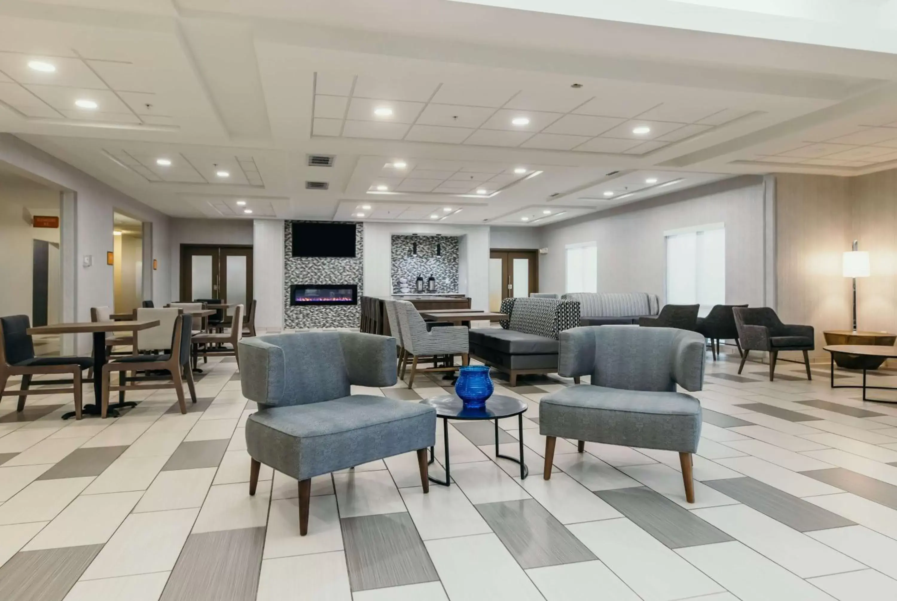 Lobby or reception, Lobby/Reception in La Quinta Inn & Suites by Wyndham Ankeny IA - Des Moines IA