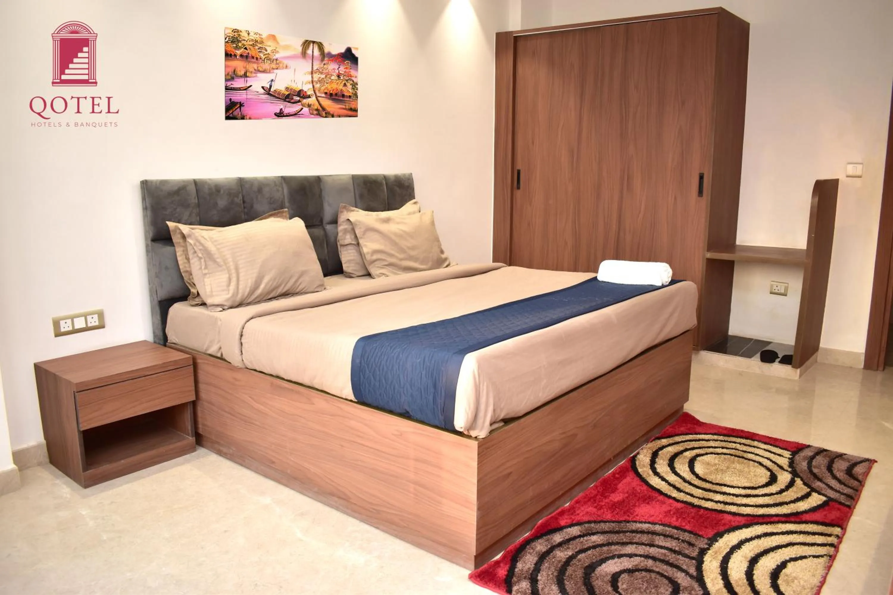 Bed in Qotel Comfort Ashok Vihar - Near Delhi University