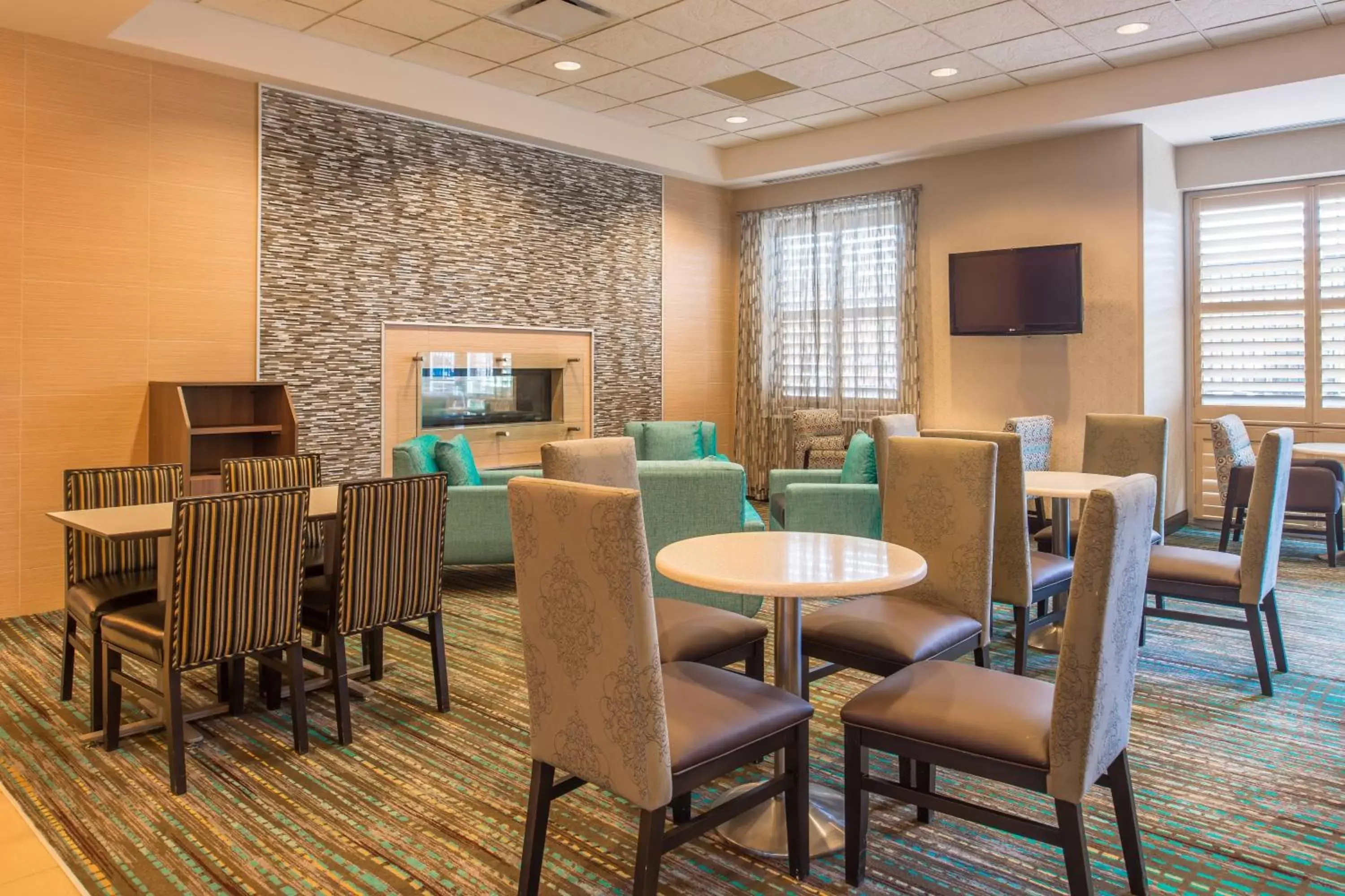 Restaurant/places to eat, Lounge/Bar in Residence Inn Pittsburgh North Shore