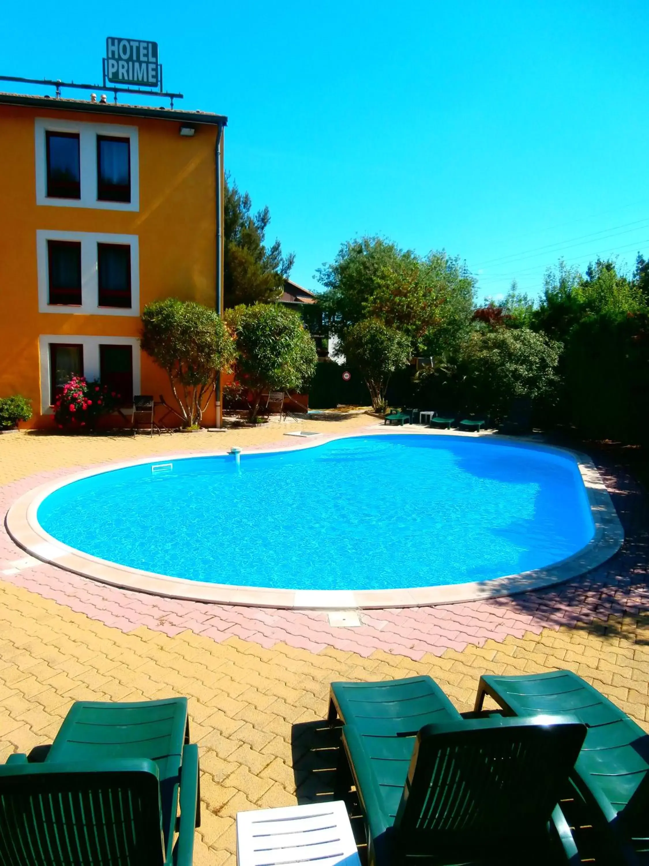 Balcony/Terrace, Swimming Pool in Cit'Hotel Hotel Prime - A709