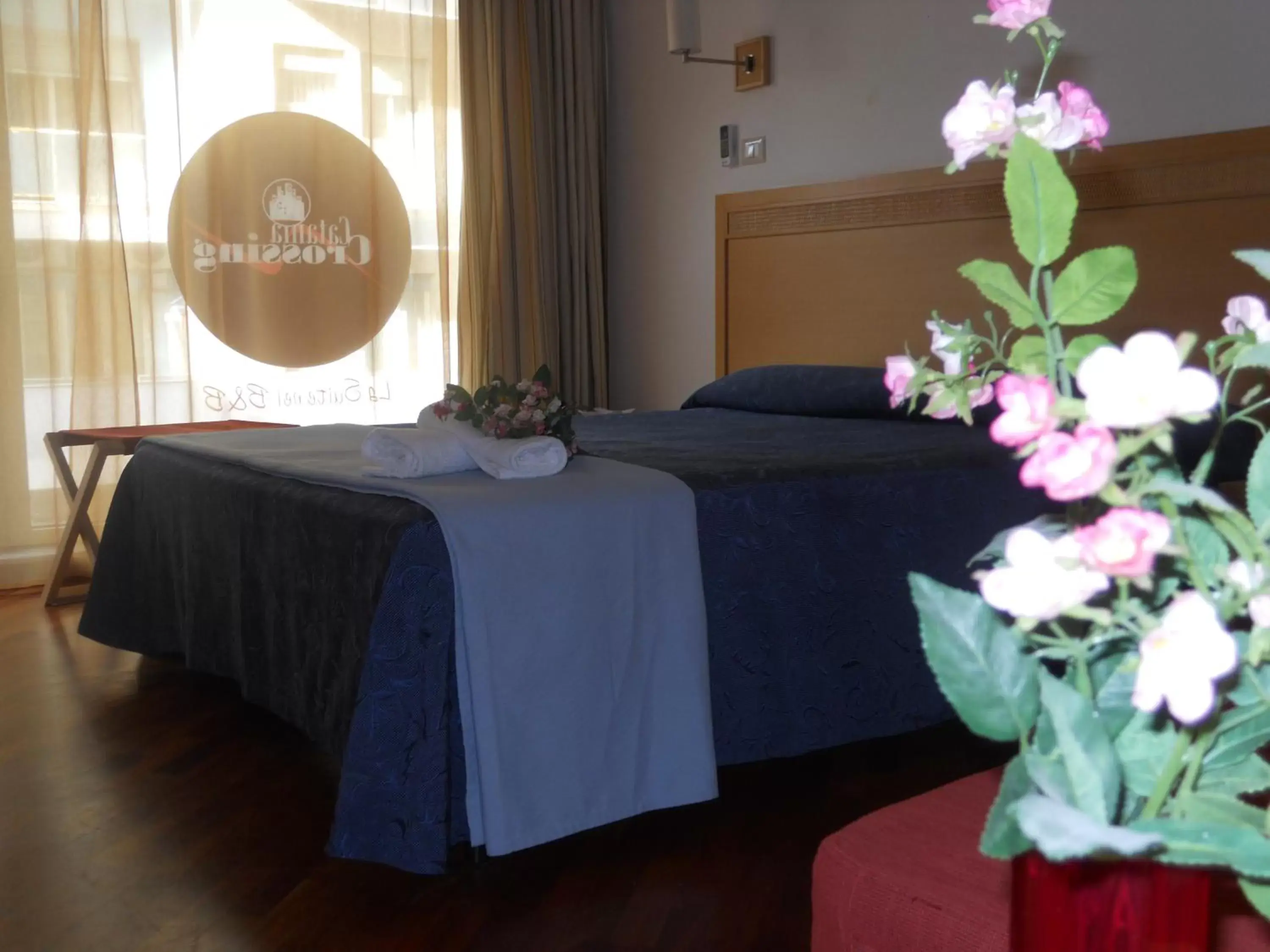 Photo of the whole room, Bed in Catania Crossing B&B - Rooms & Comforts