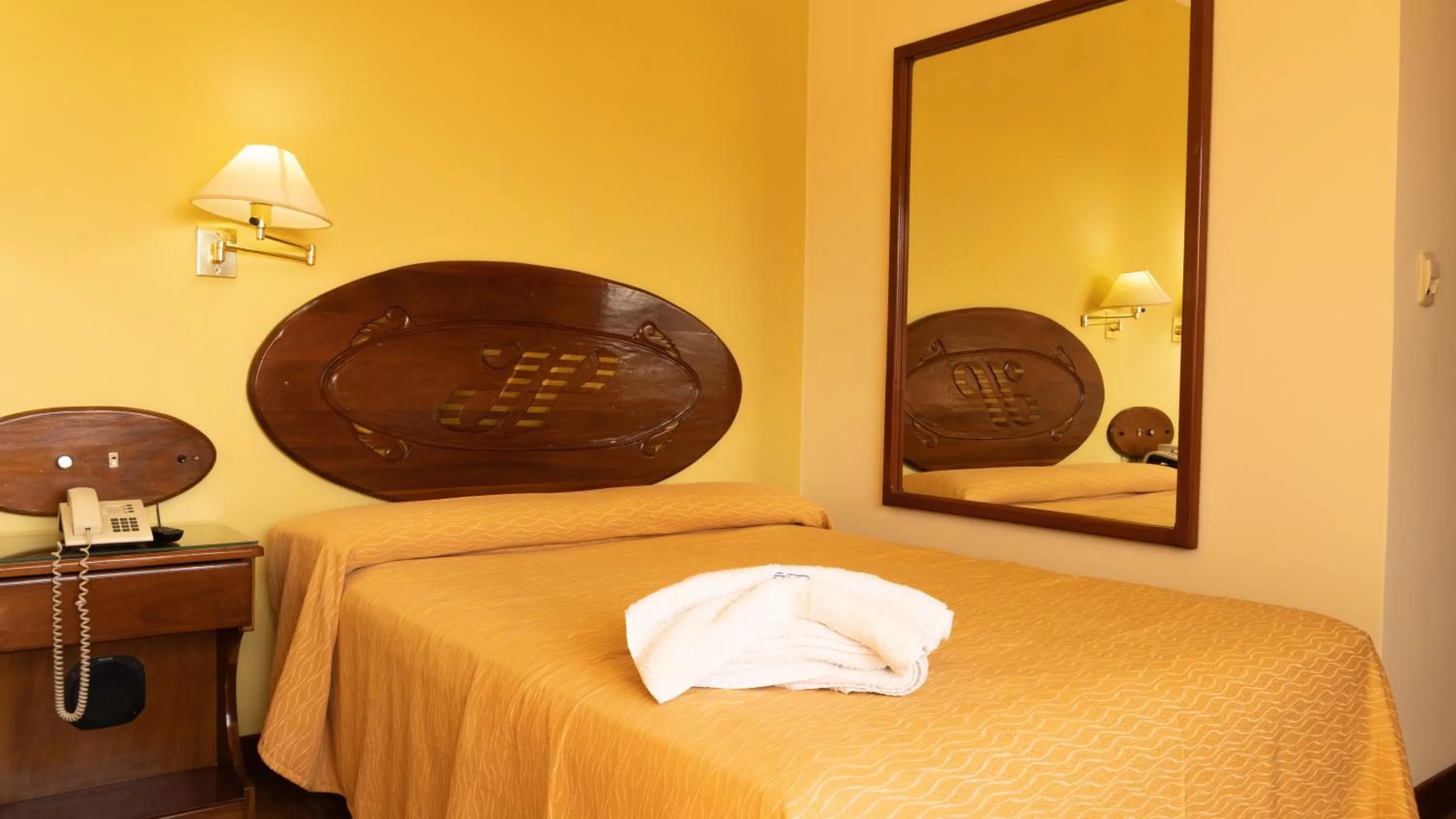 Photo of the whole room, Bed in Gran Hotel Presidente