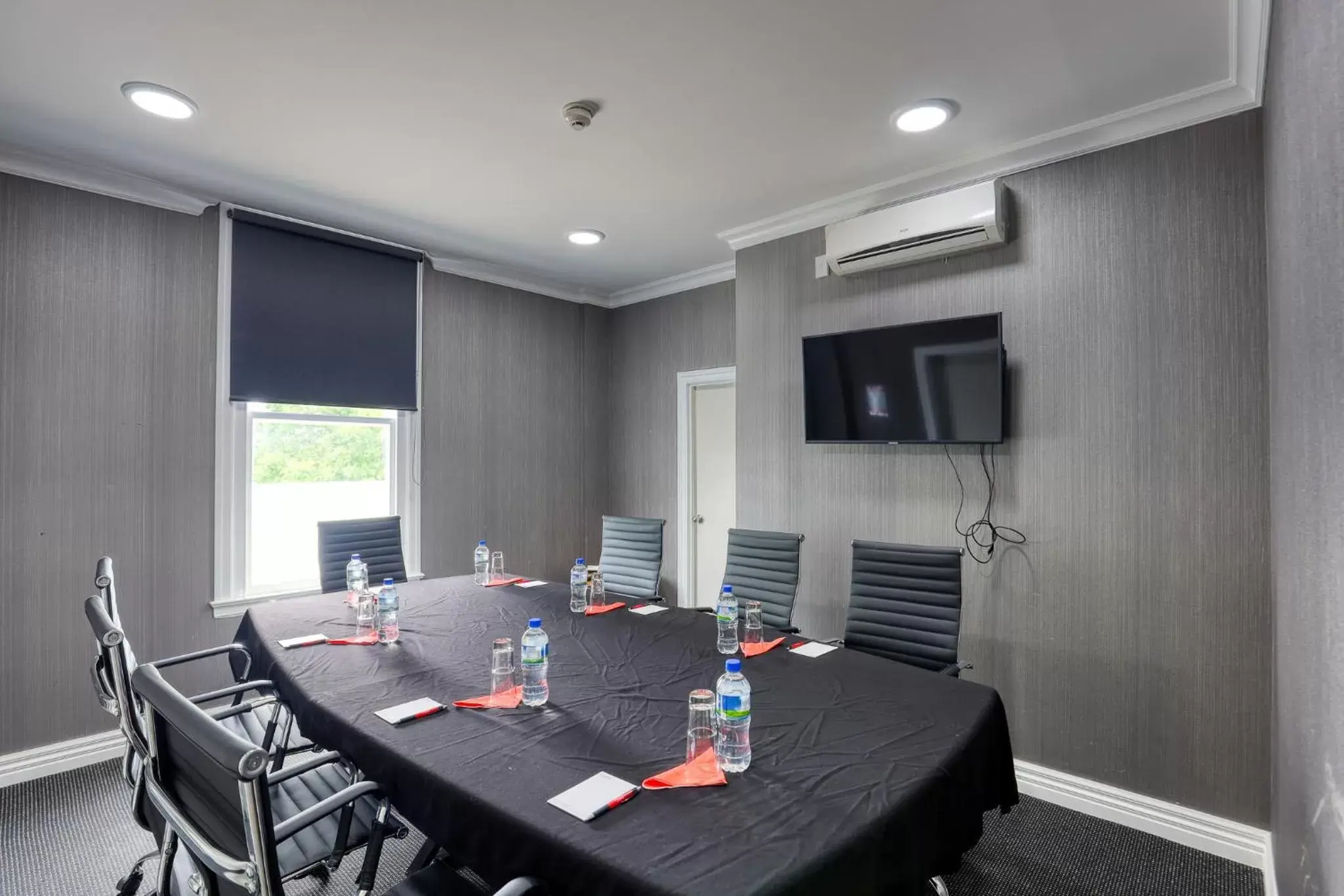 Meeting/conference room in Ramada by Wyndham, Hamilton City Center