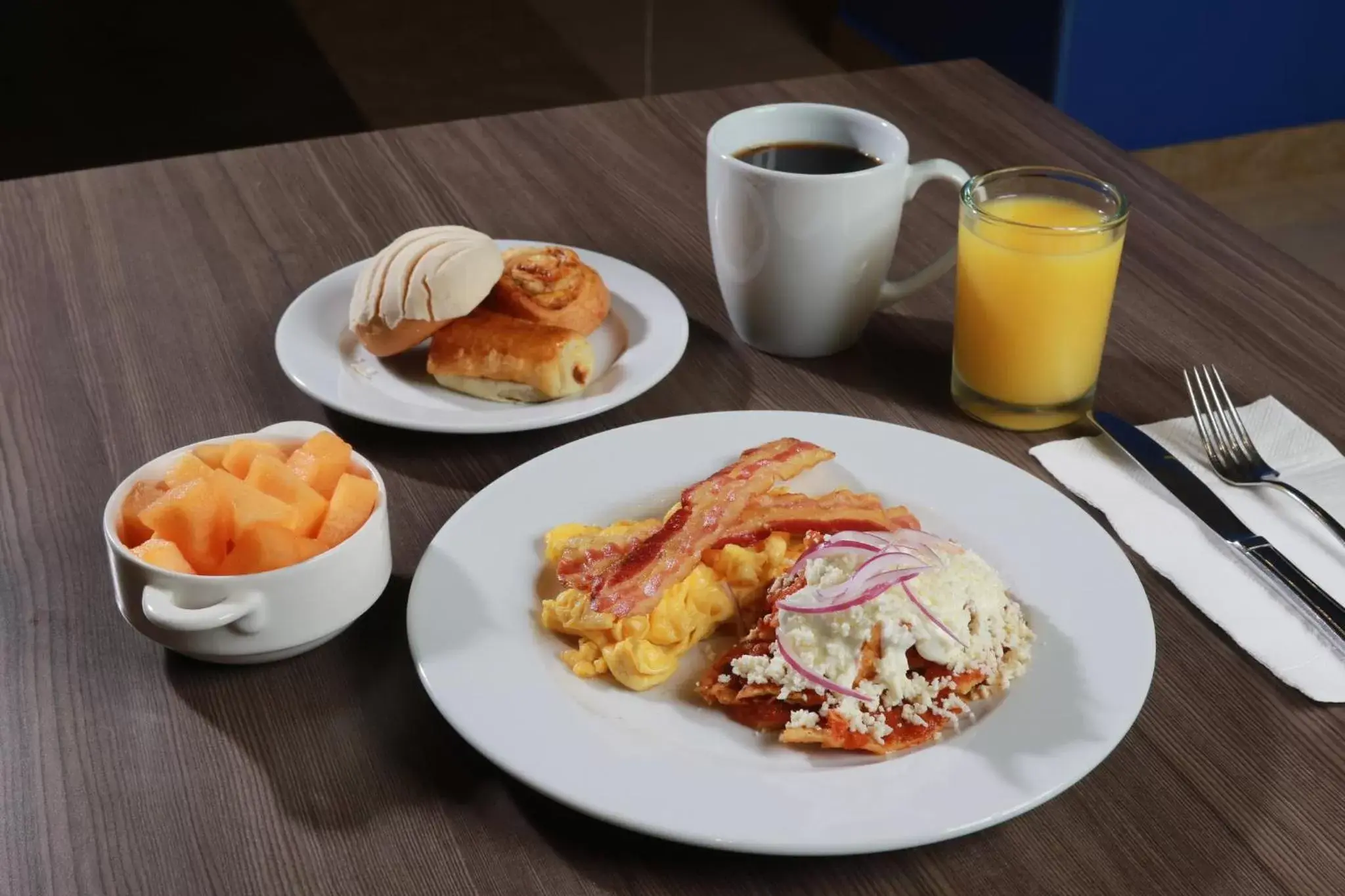 Restaurant/places to eat, Breakfast in Holiday Inn Express - Tuxpan, an IHG Hotel