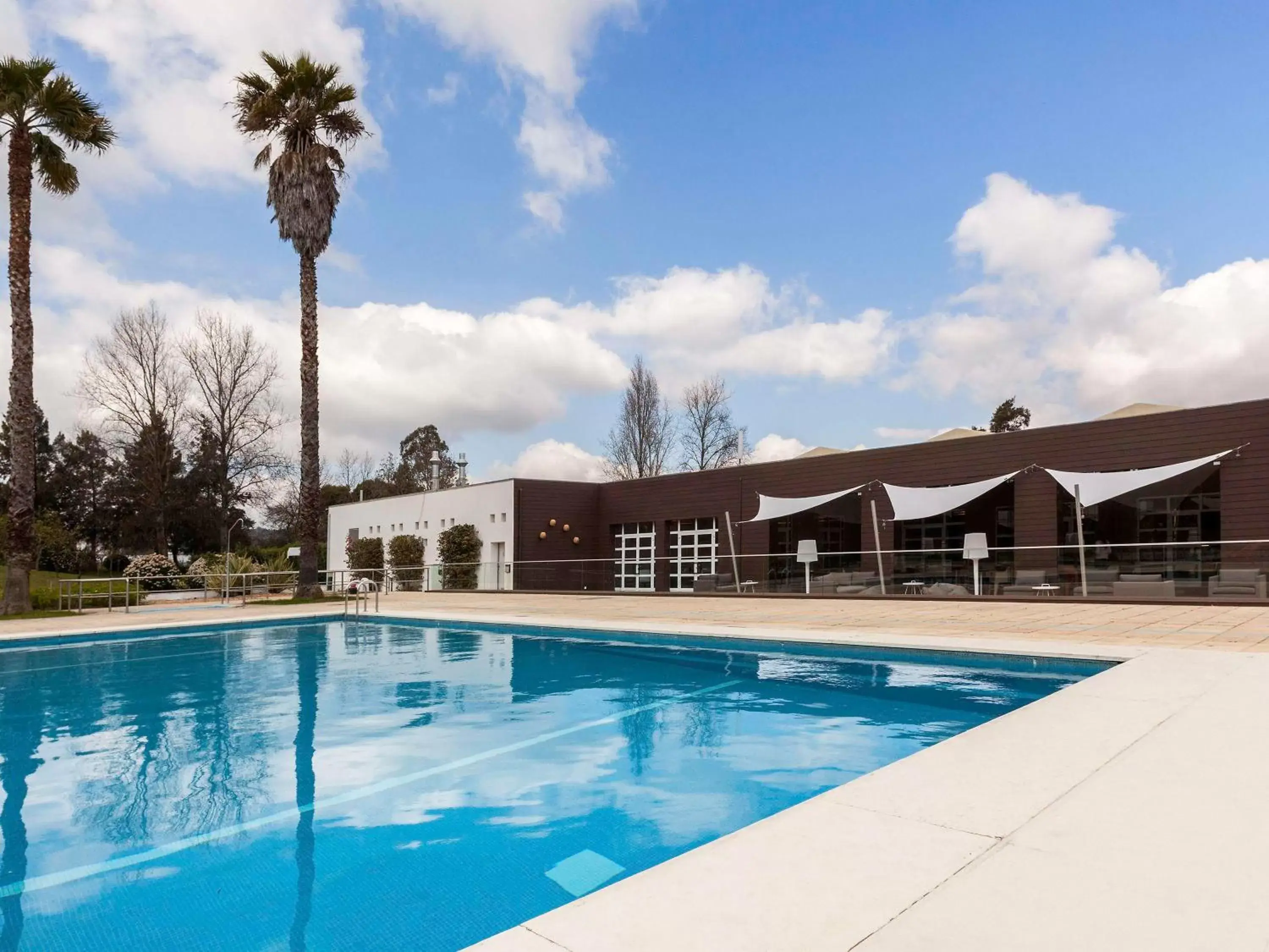 Pool view, Swimming Pool in Novotel Setubal