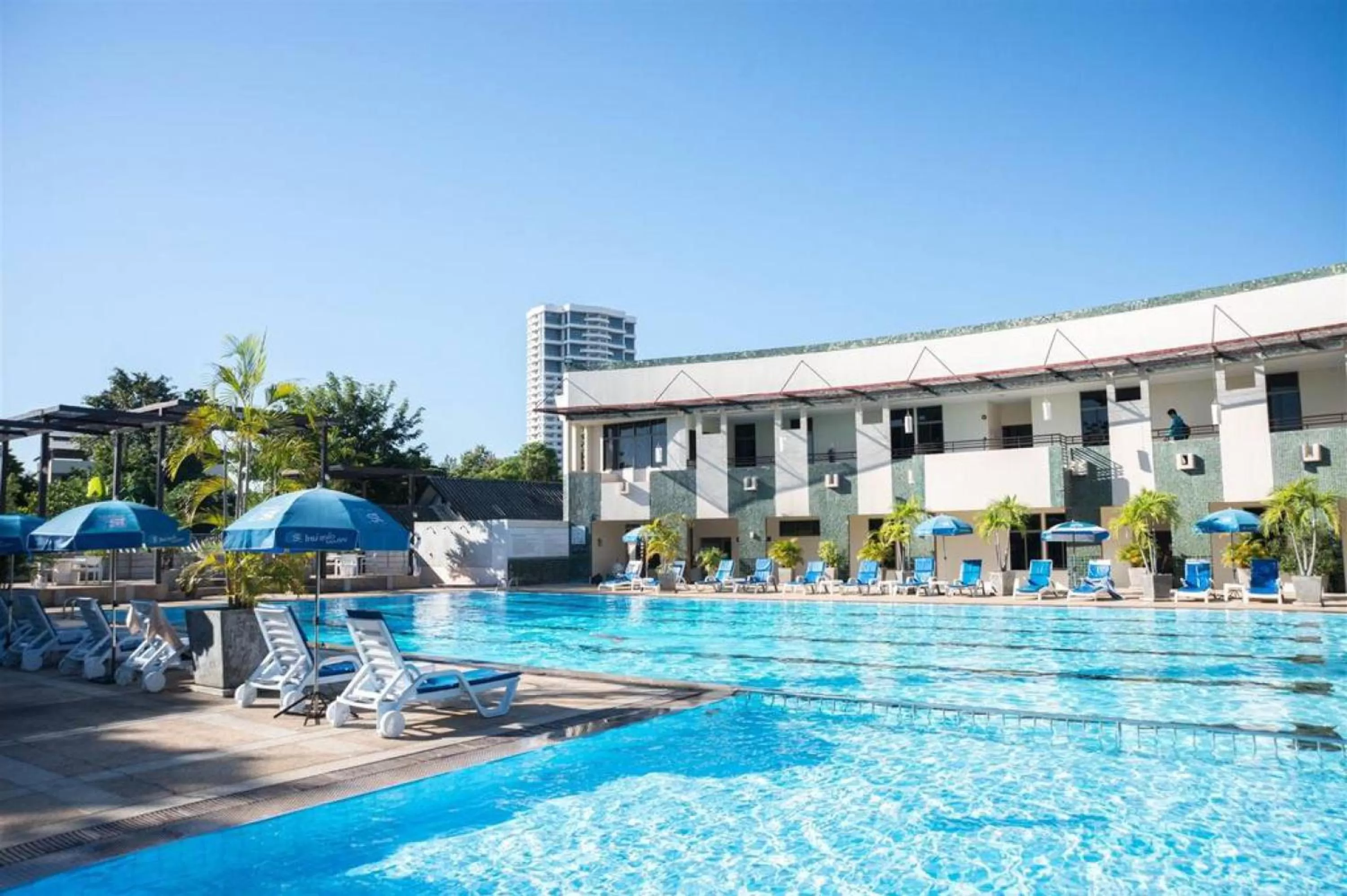Swimming pool in Eco Resort Chiang Mai