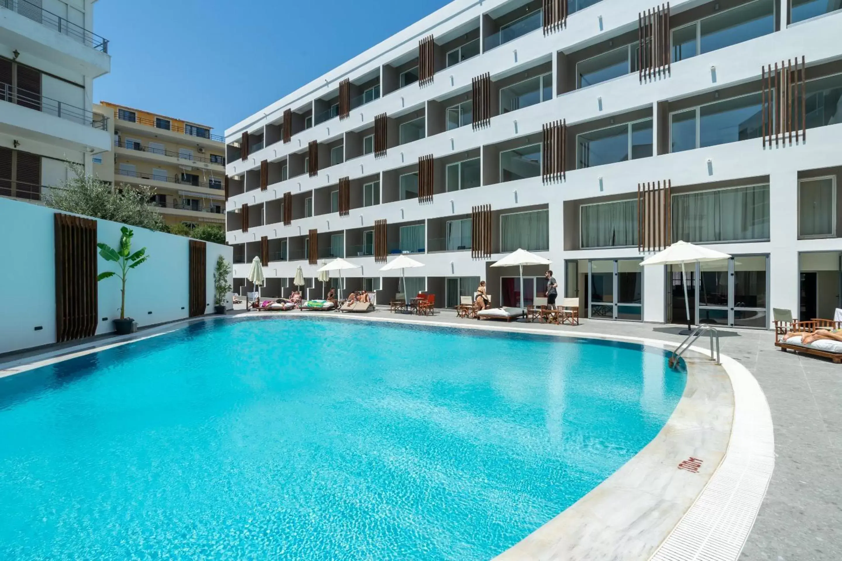 Swimming pool, Property Building in Castellum Suites - All Inclusive