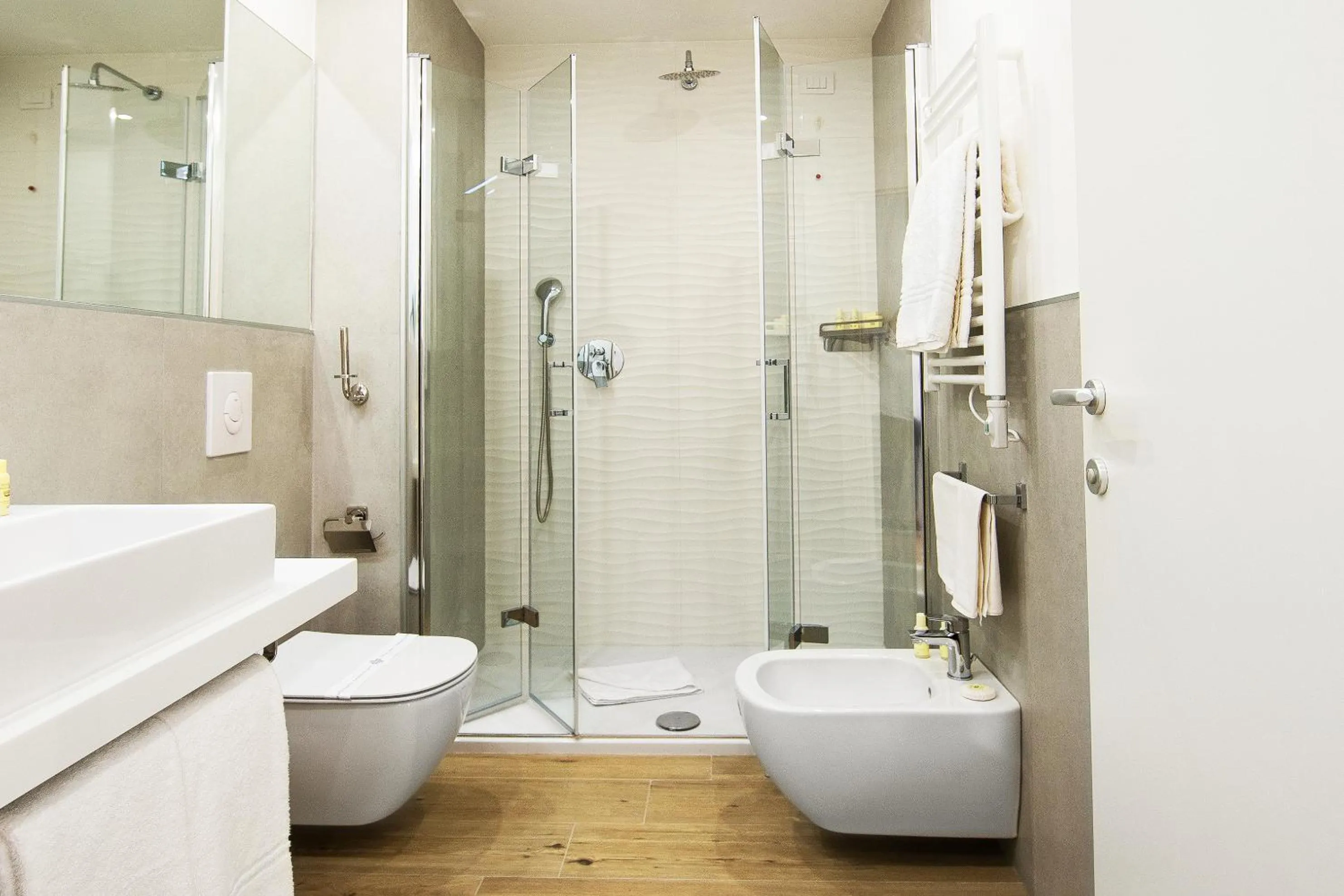 Shower in Toscana Charme Resort