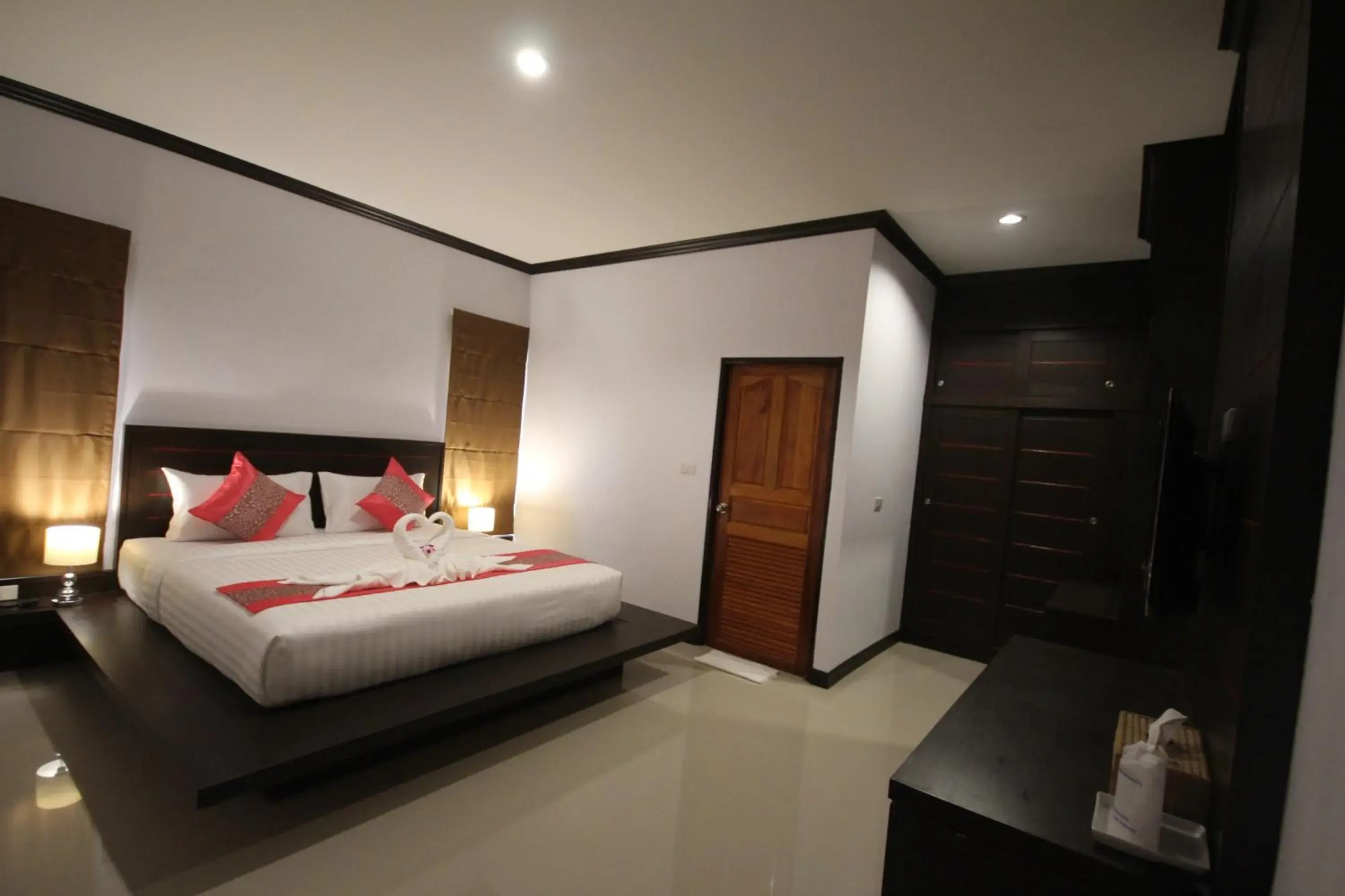 Bedroom, Bed in Lanta Lapaya Resort