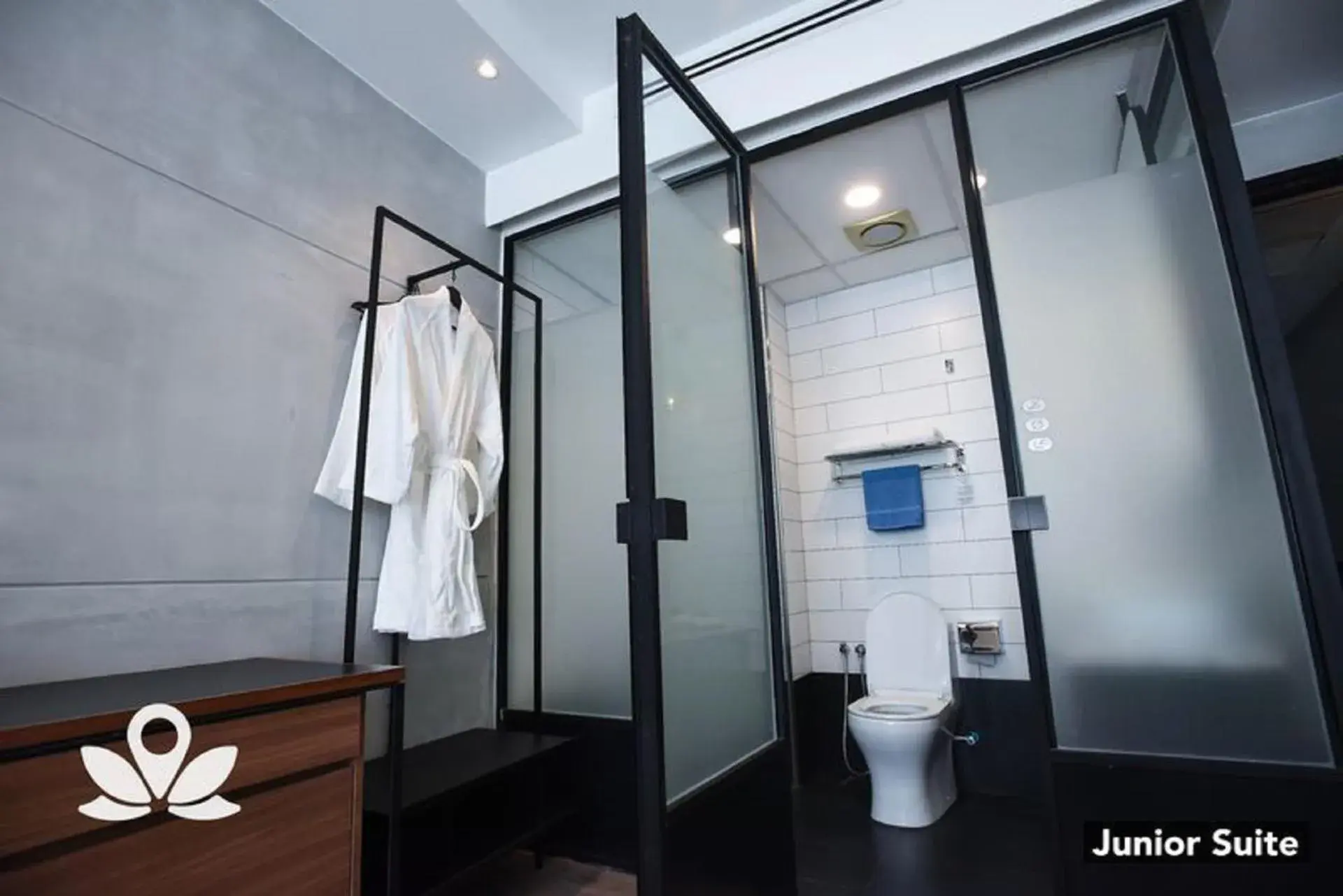 Bathroom in Ceria Hotel