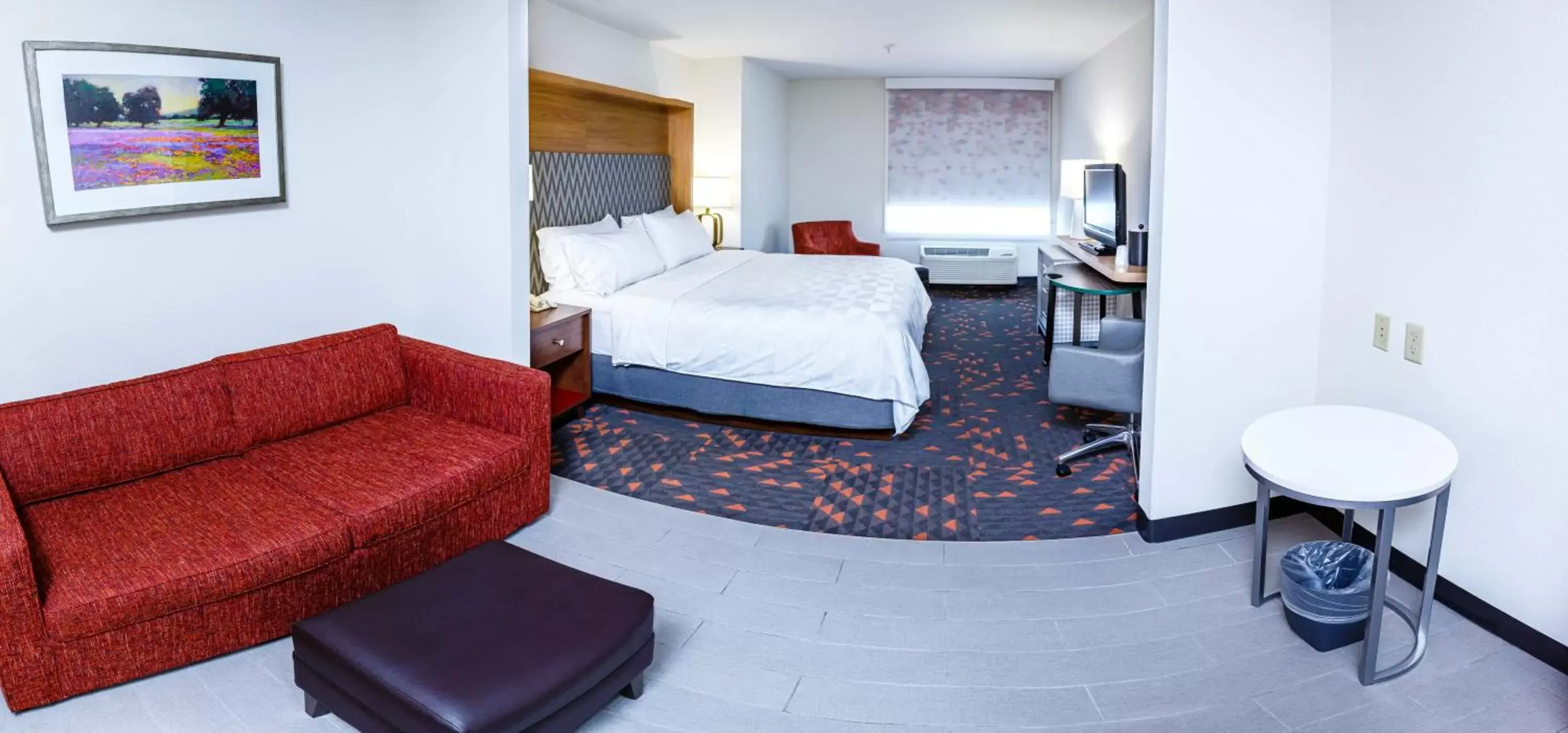 King Suite in Holiday Inn Statesboro-University Area by IHG King Suite in Holiday Inn Statesboro-University Area by IHG