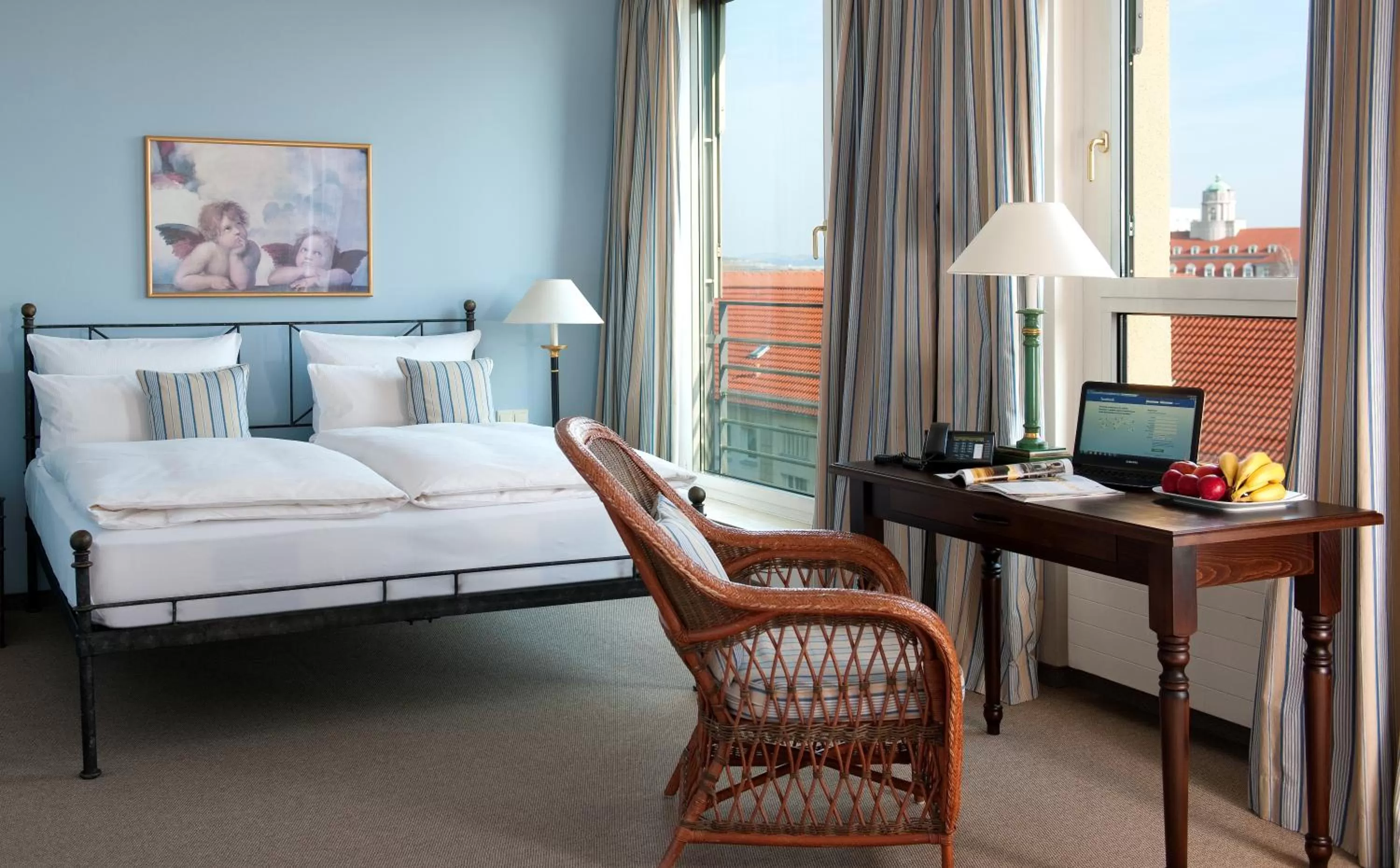 Photo of the whole room, Bed in Hotel Elbflorenz Dresden