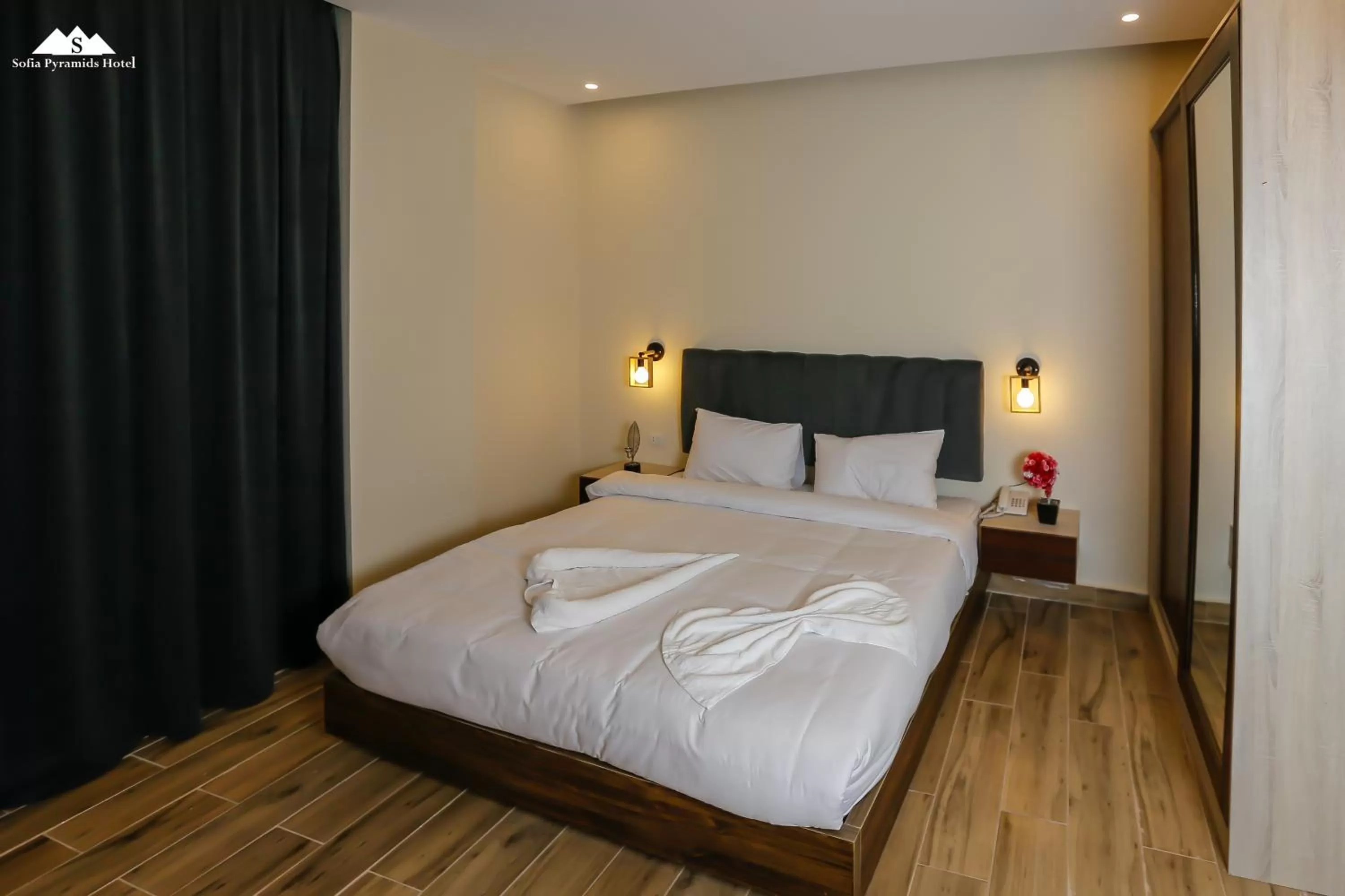 Bed in Sofia Pyramids Hotel