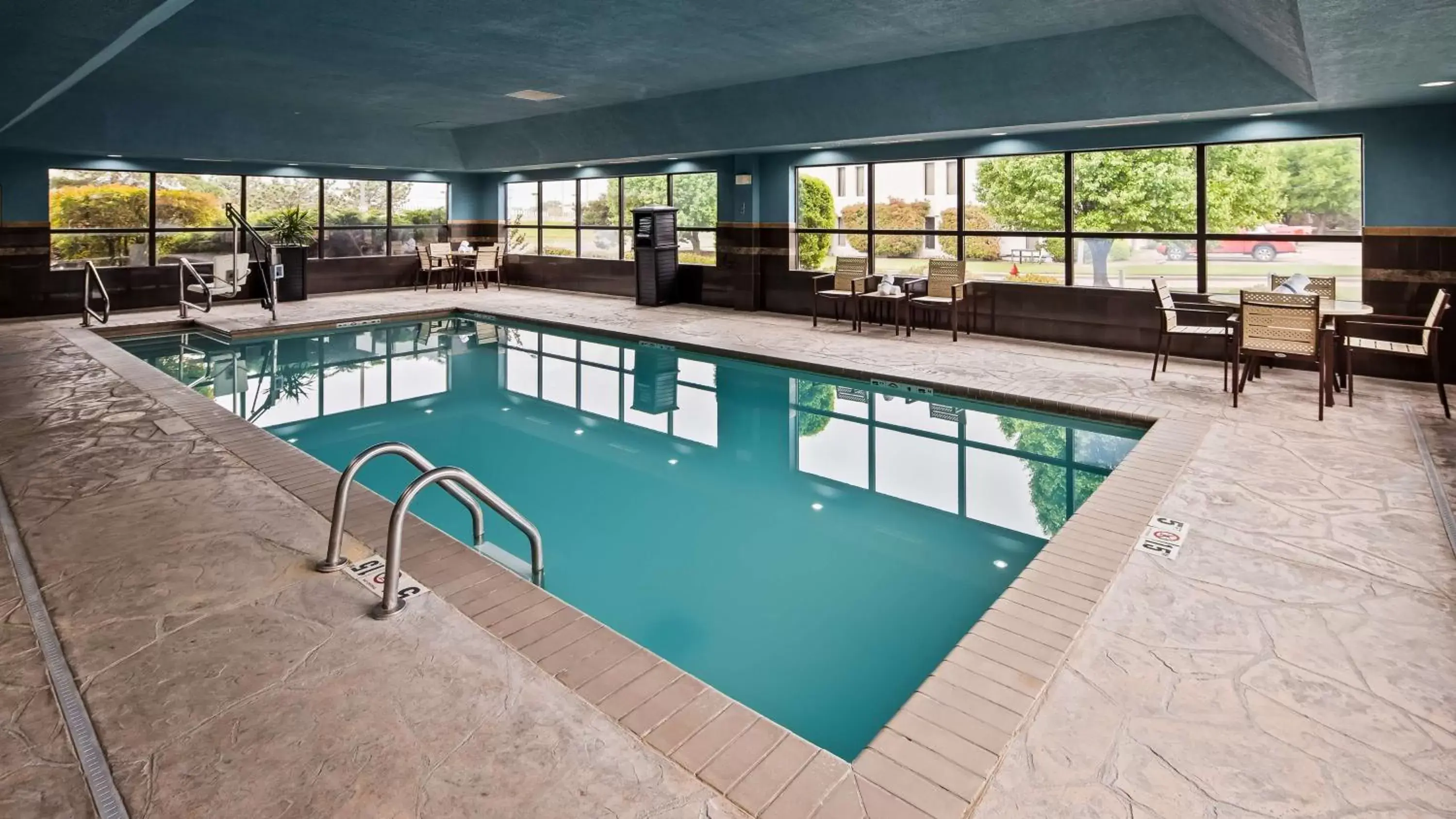 On site, Swimming Pool in Best Western Plus Midwest City Inn & Suites