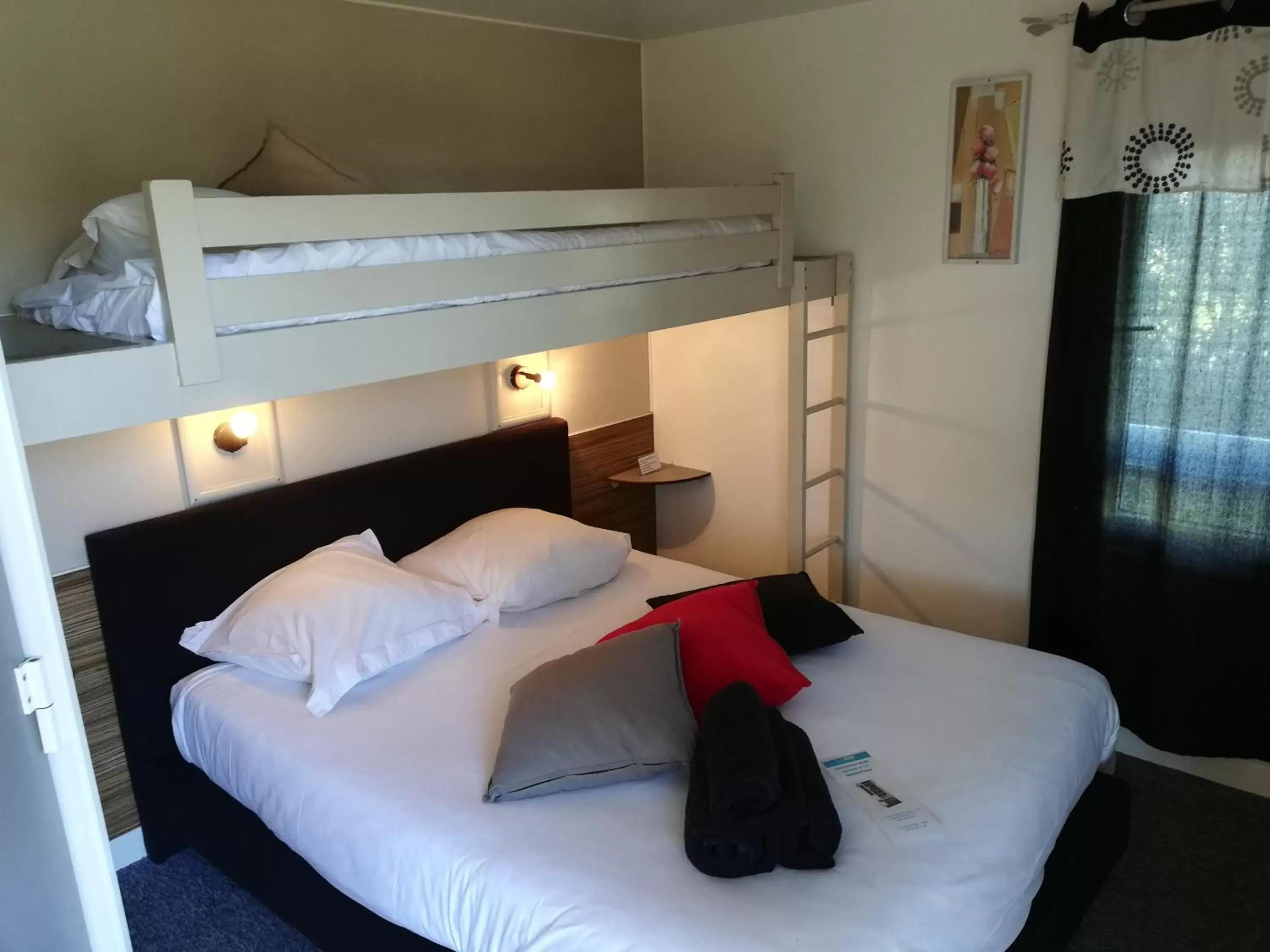 Staff, Bunk Bed in Kyriad Direct Saintes