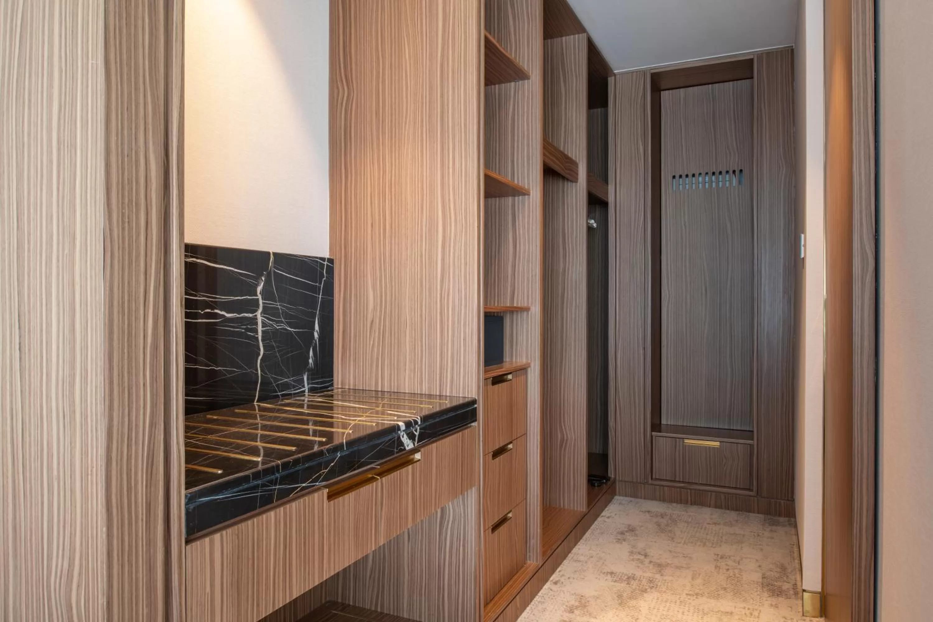 wardrobe in Steigenberger Hotel Doha