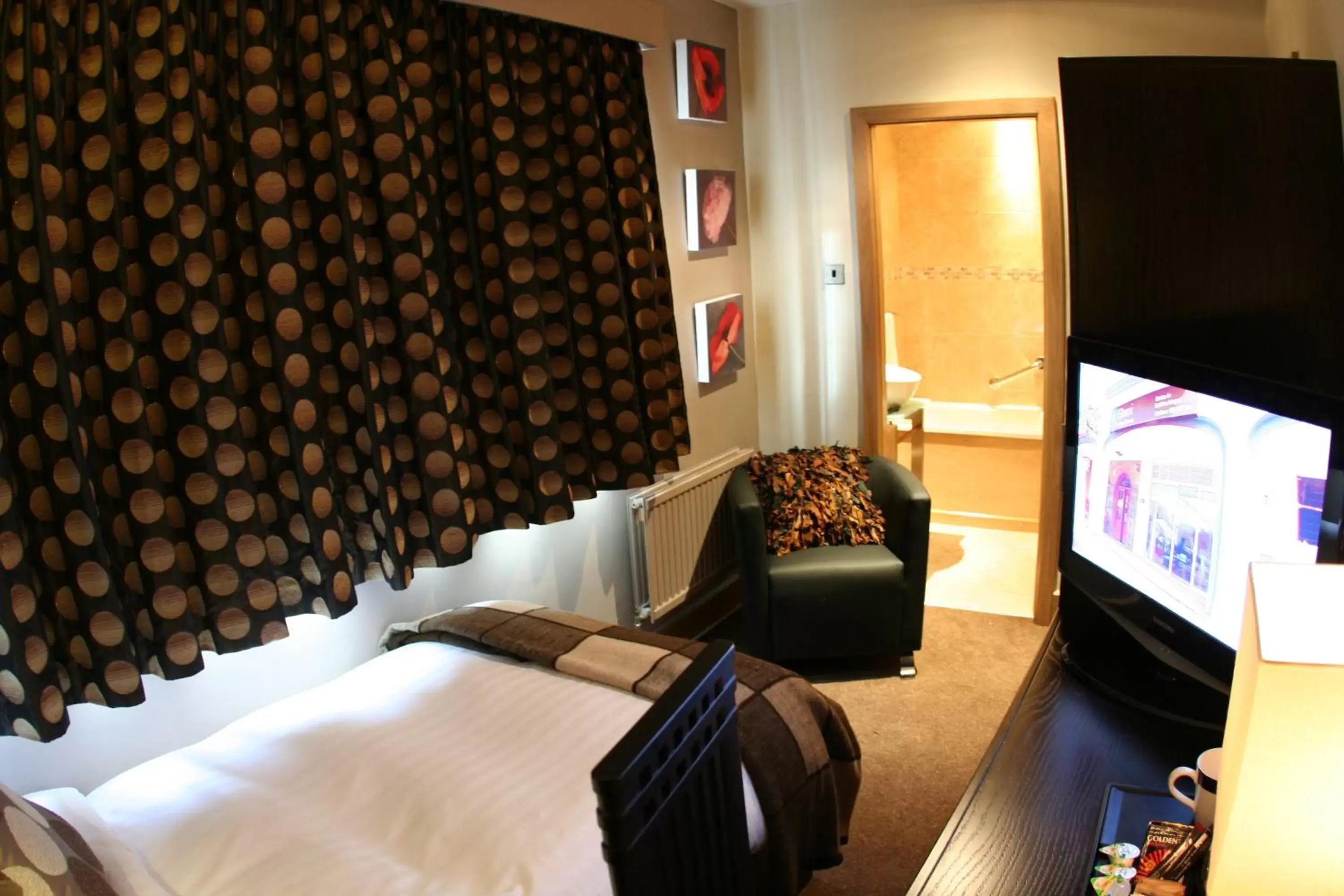 Single Boutique Room in Inn On The Prom At The Fernlea Hotel