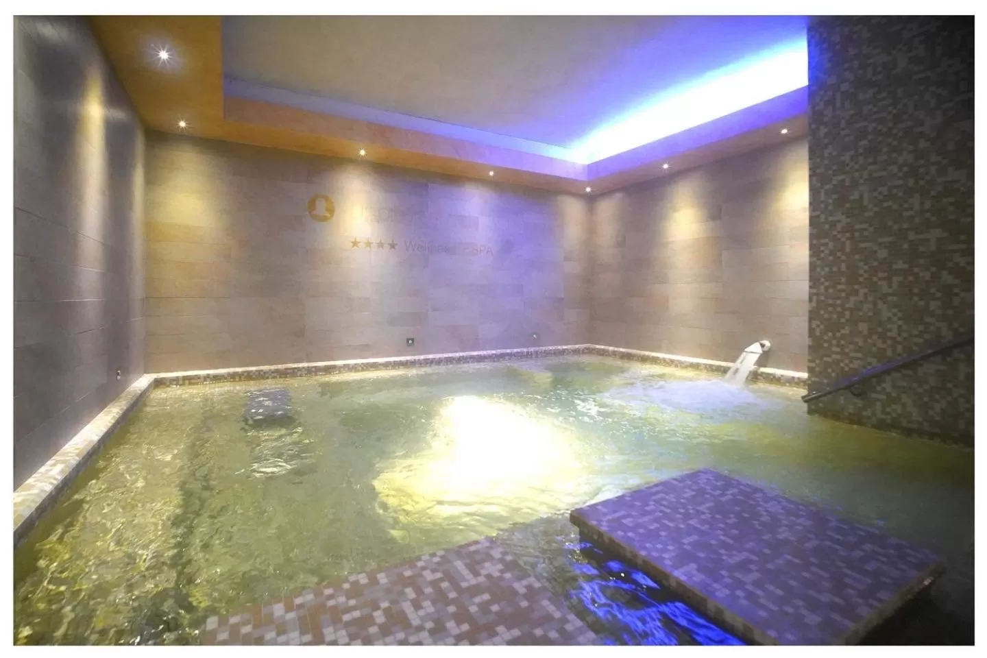 Swimming pool in Tramas Hotel & Spa