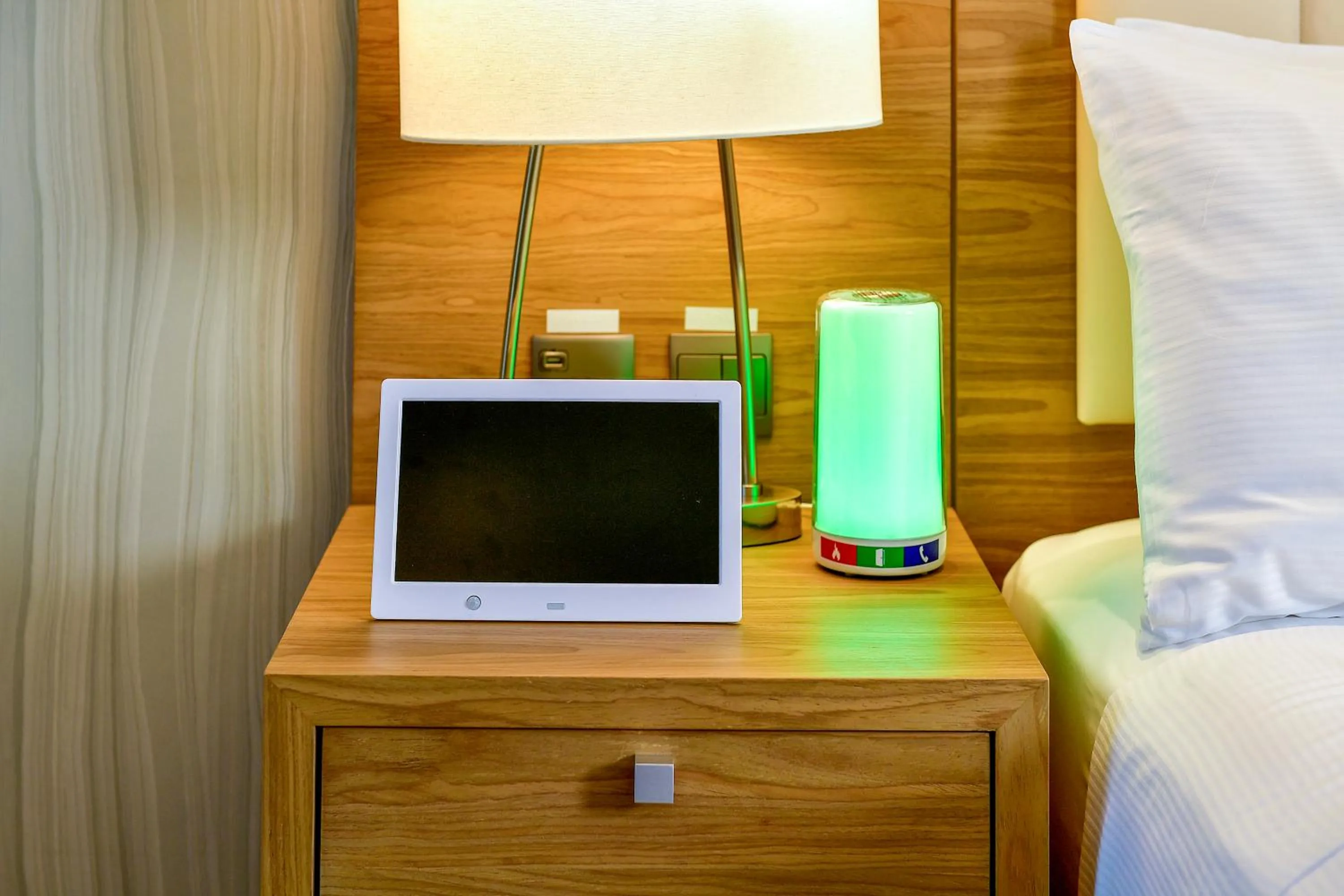 TV and multimedia, Bed in Comfort Hotel Jeddah King Road