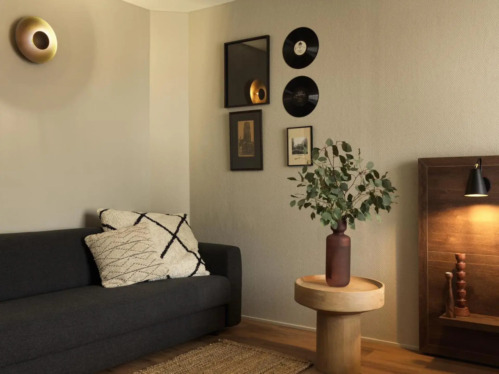 Bedroom, Seating Area in Townhouse Apartments Maastricht