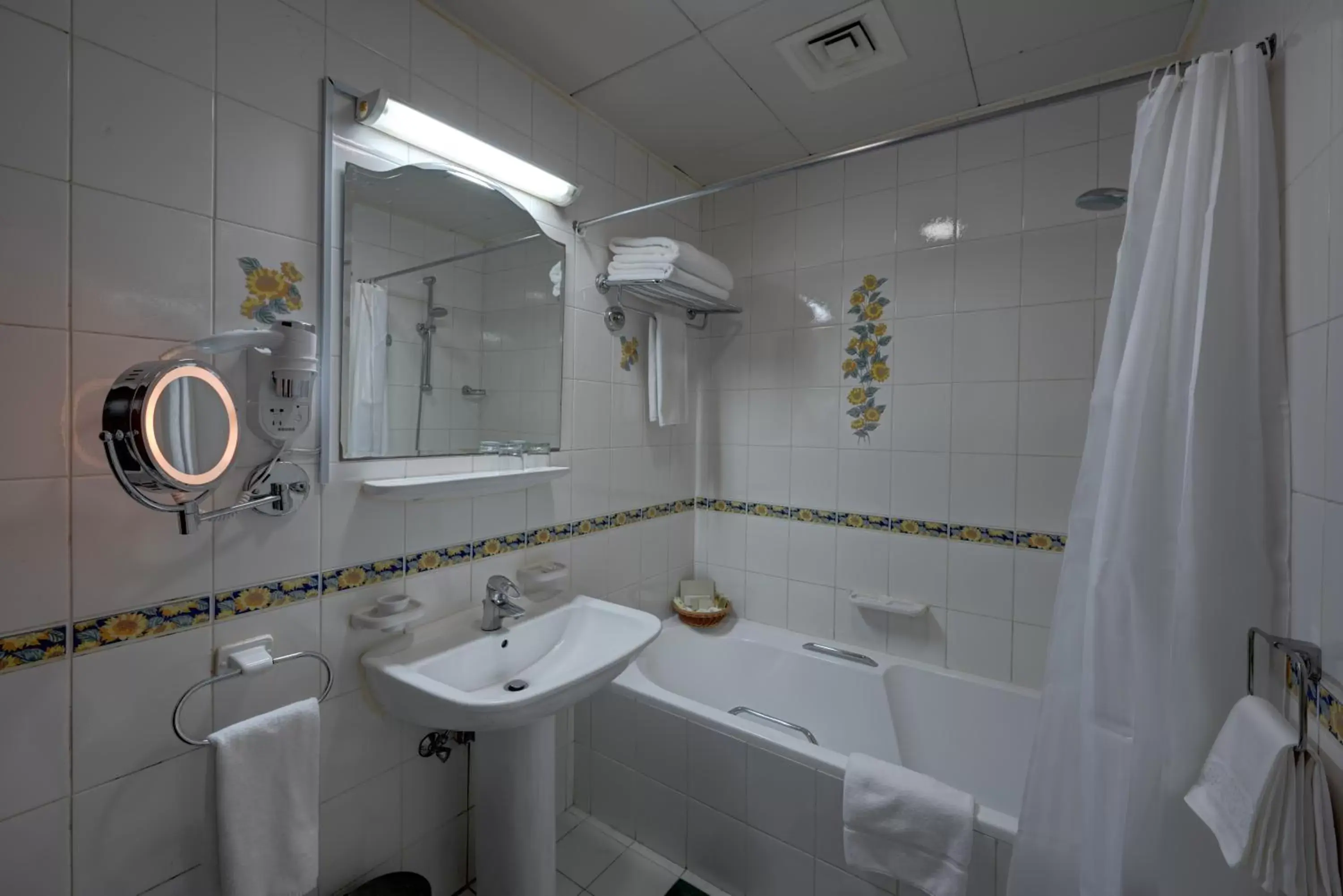 Toilet, Bathroom in Al Nakheel Hotel Apartments Abu Dhabi