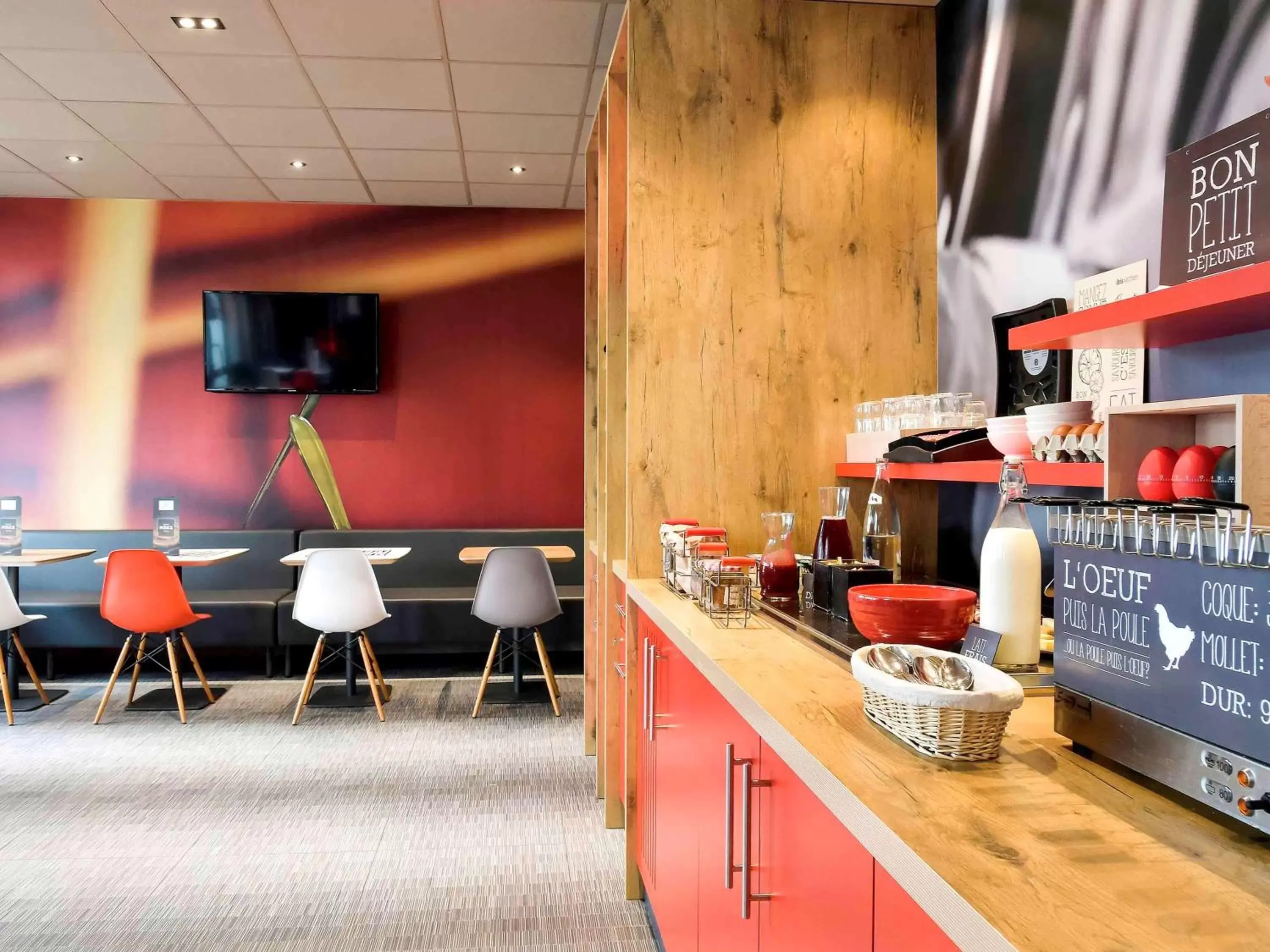 Restaurant/places to eat in ibis Saint Quentin Basilique Restaurant/places to eat in ibis Saint Quentin Basilique