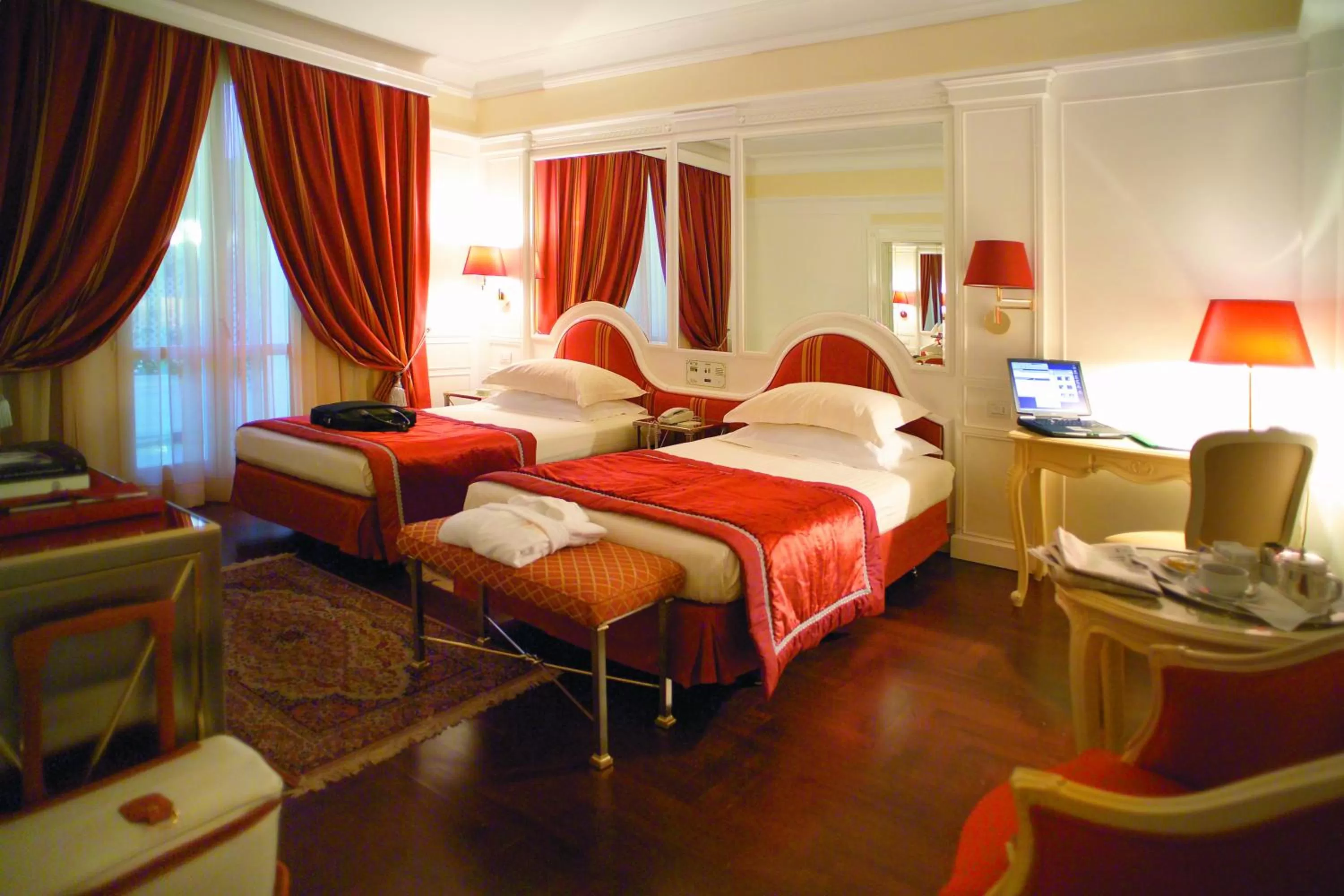 Photo of the whole room, Bed in Grand Hotel Des Bains