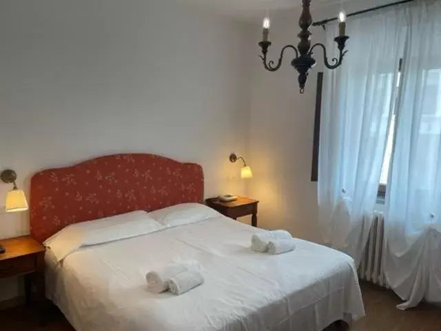 Bedroom, Bed in Hotel Caffè Verdi - 24 hours Reception