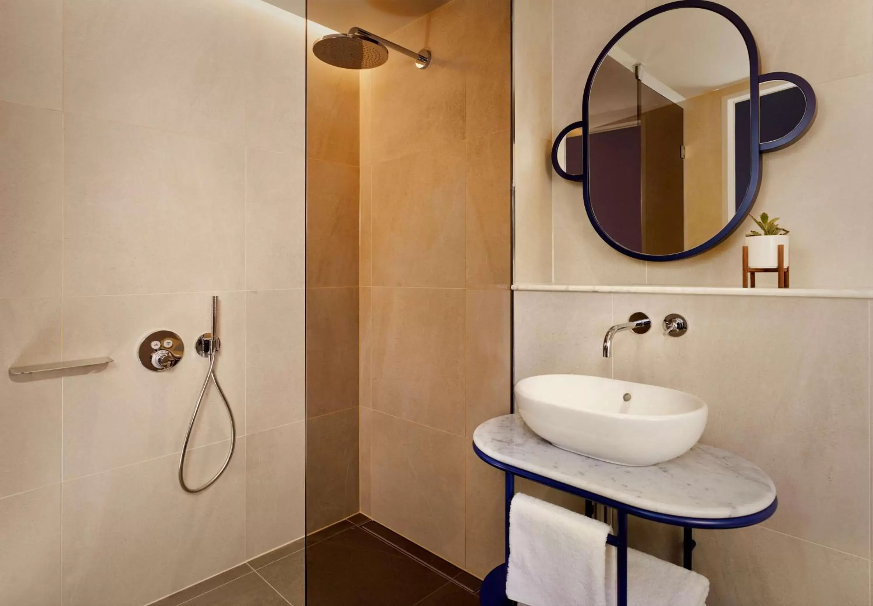 Bathroom in art'otel London Battersea Power Station, Powered by Radisson Hotels