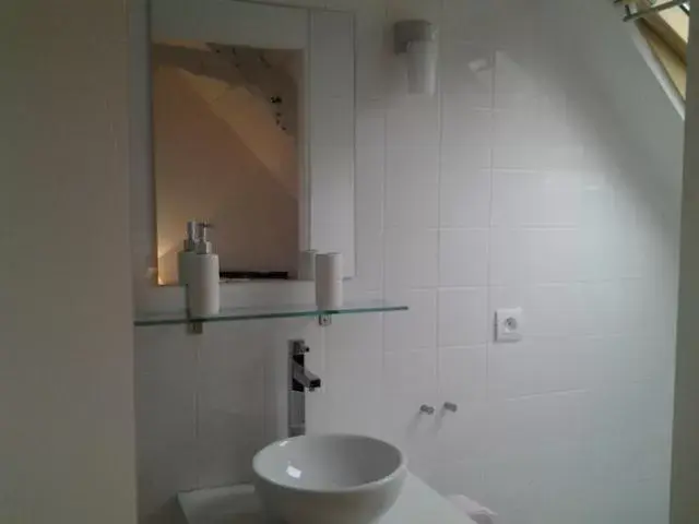 Bathroom in Kervaillant