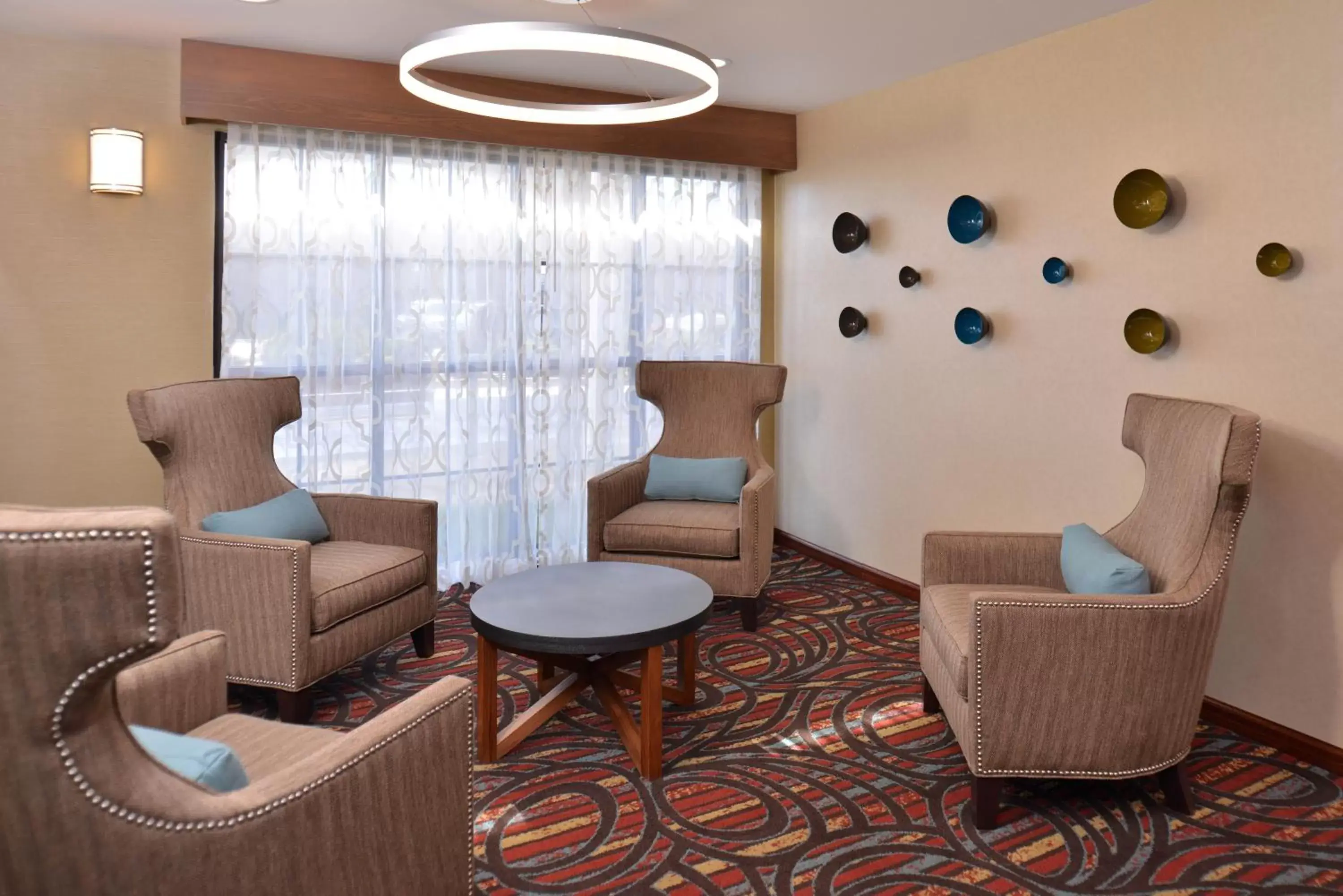 Lobby or reception, Lounge/Bar in Holiday Inn Express Hotel & Suites Lonoke I-40, an IHG Hotel