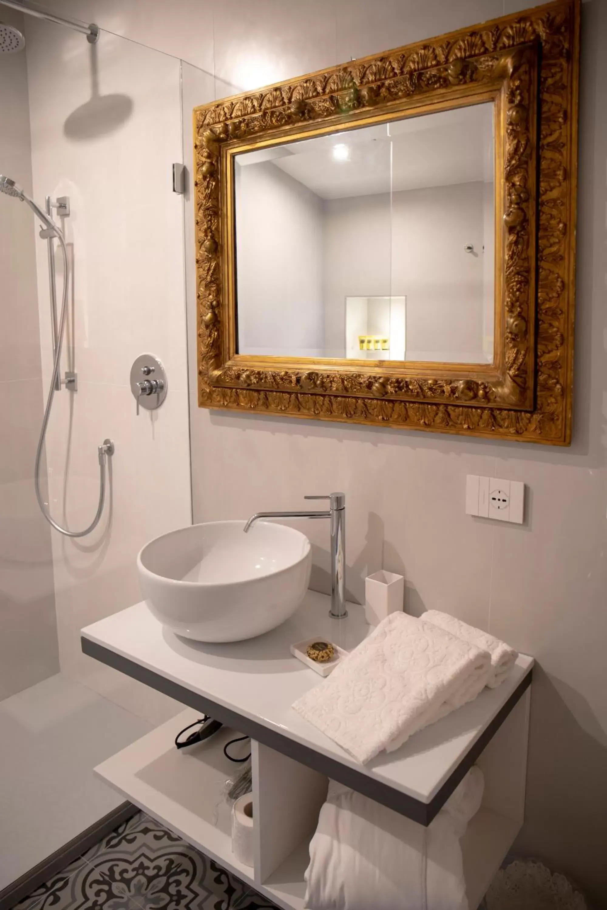 Bathroom in Hotel Villa Taormina