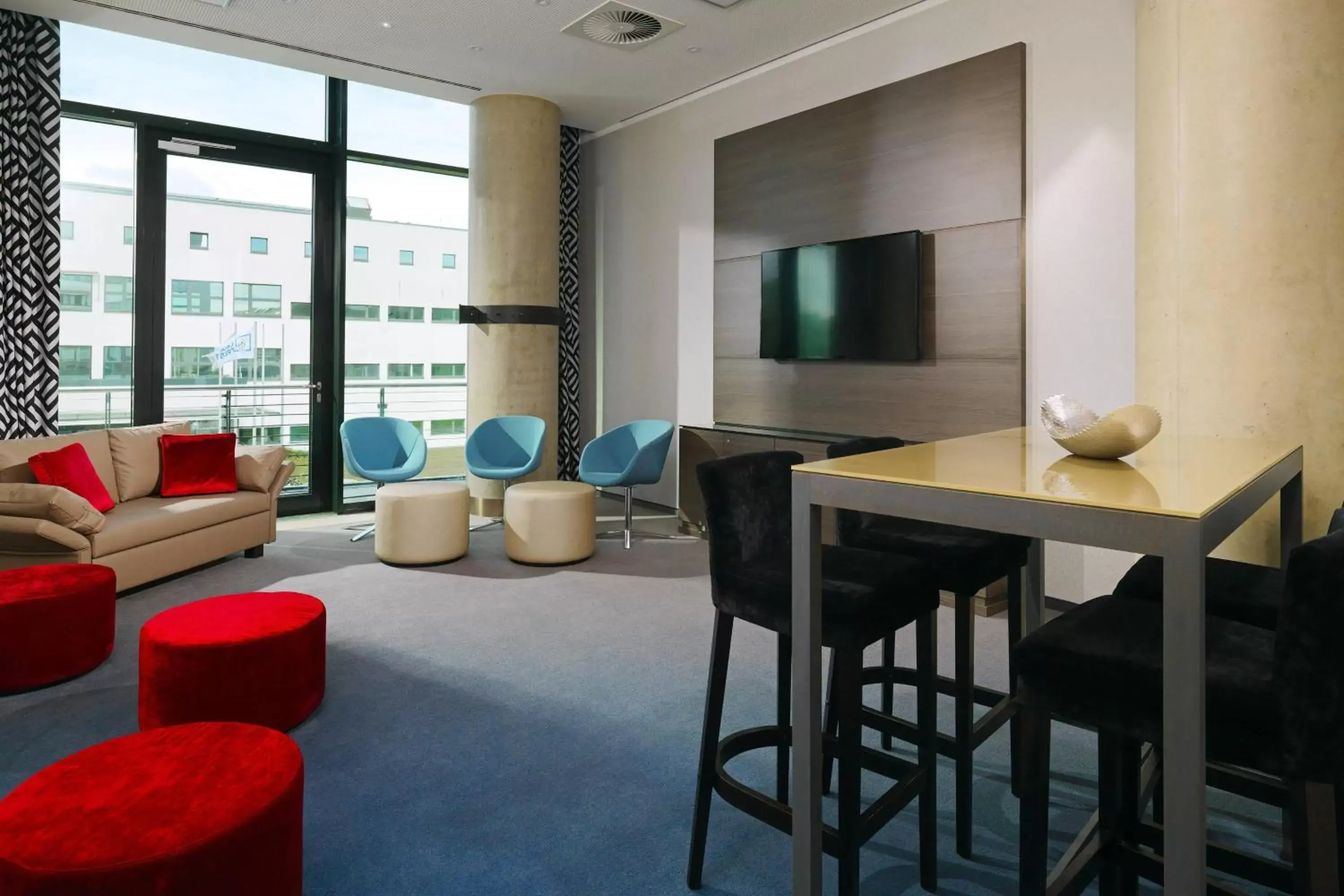 Meeting/conference room, TV/Entertainment Center in Bonn Marriott Hotel